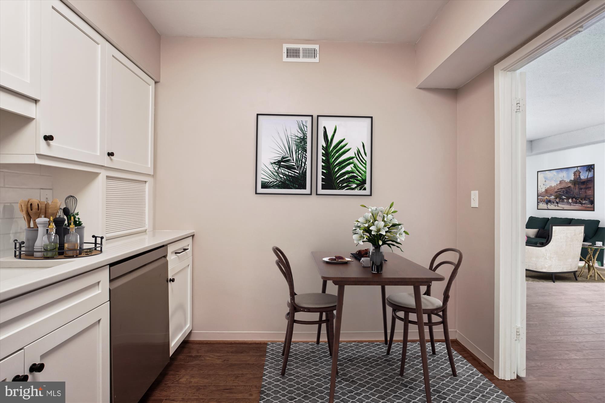 SKYLINE SQUARE CONDO - Residential