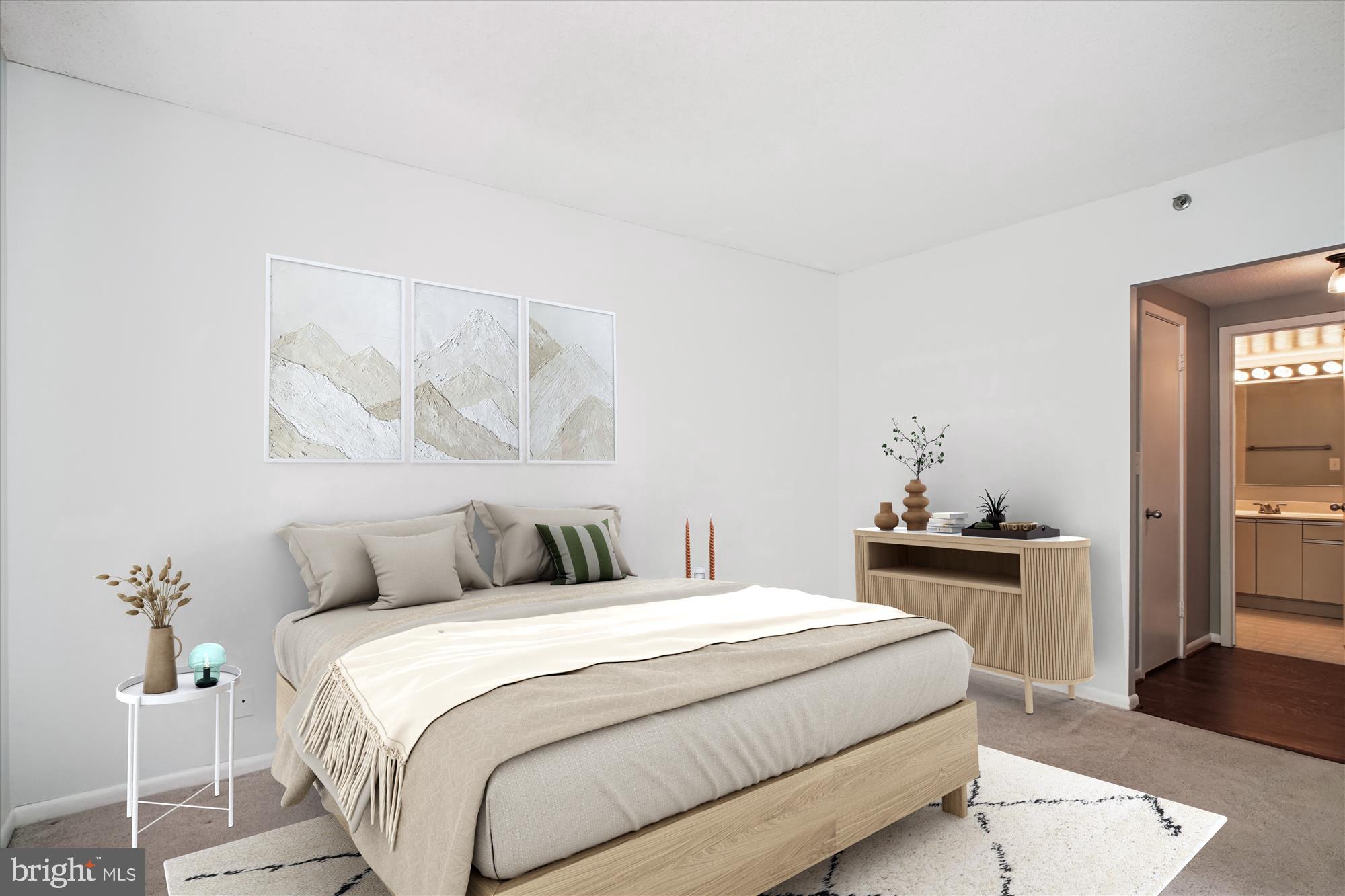 SKYLINE SQUARE CONDO - Residential