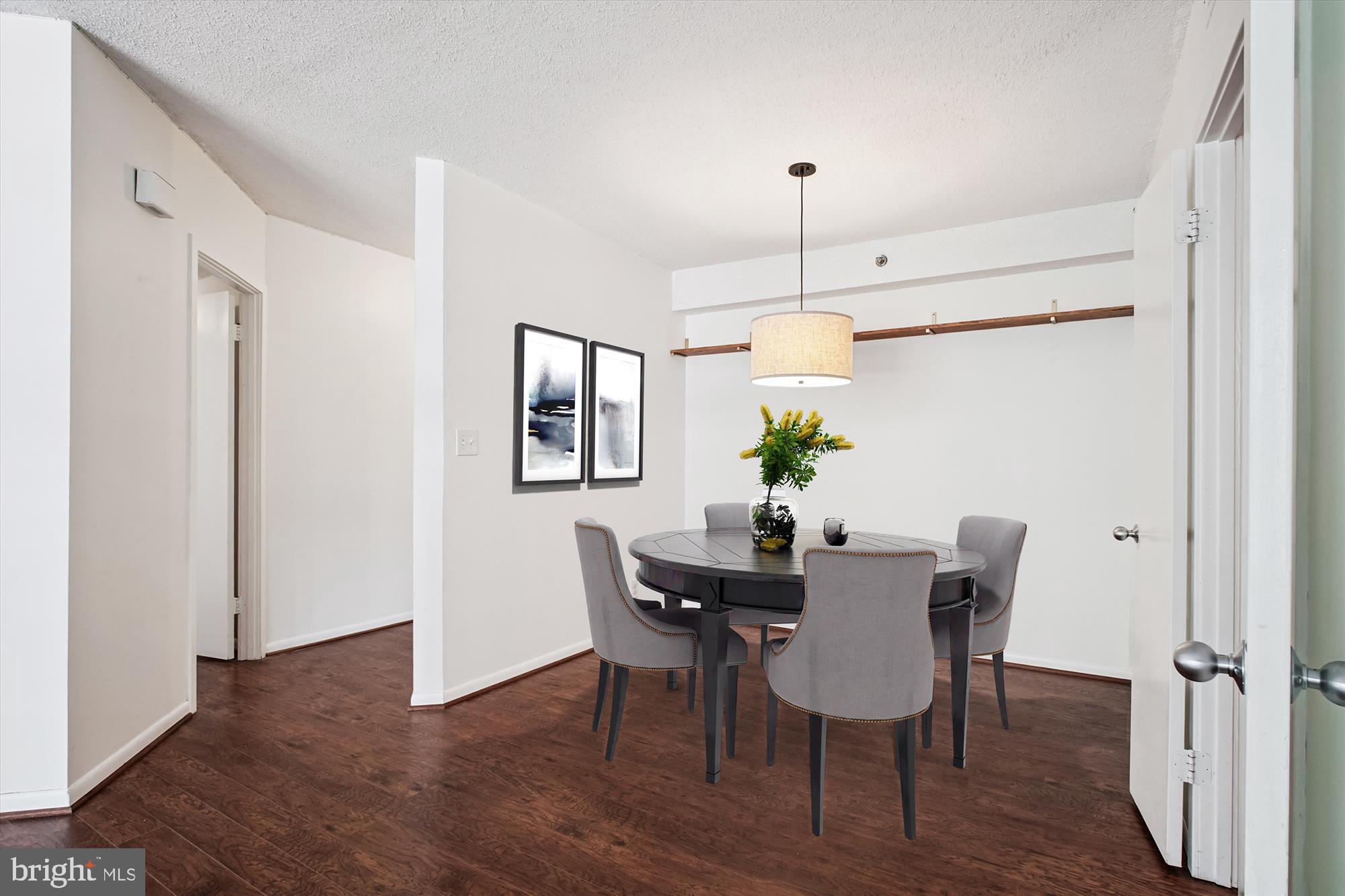 SKYLINE SQUARE CONDO - Residential