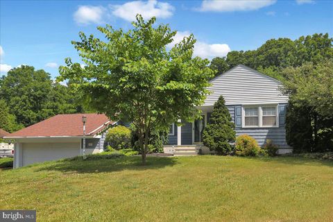 Homes For Sale - 2520 Hopewell Road<br/> Berks County, ELVERSON, PA 19520
