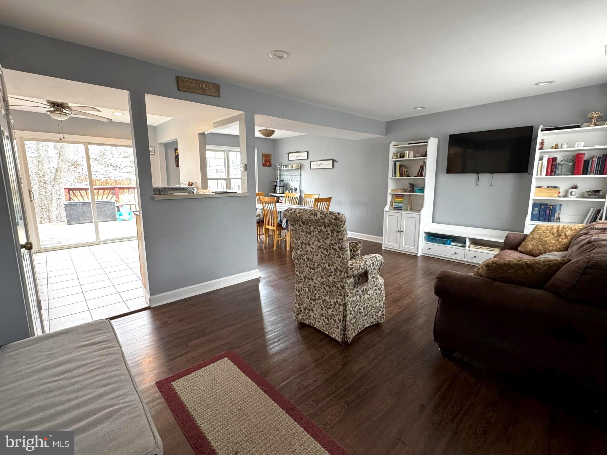 CHURCHILL TOWN SECTOR - Residential