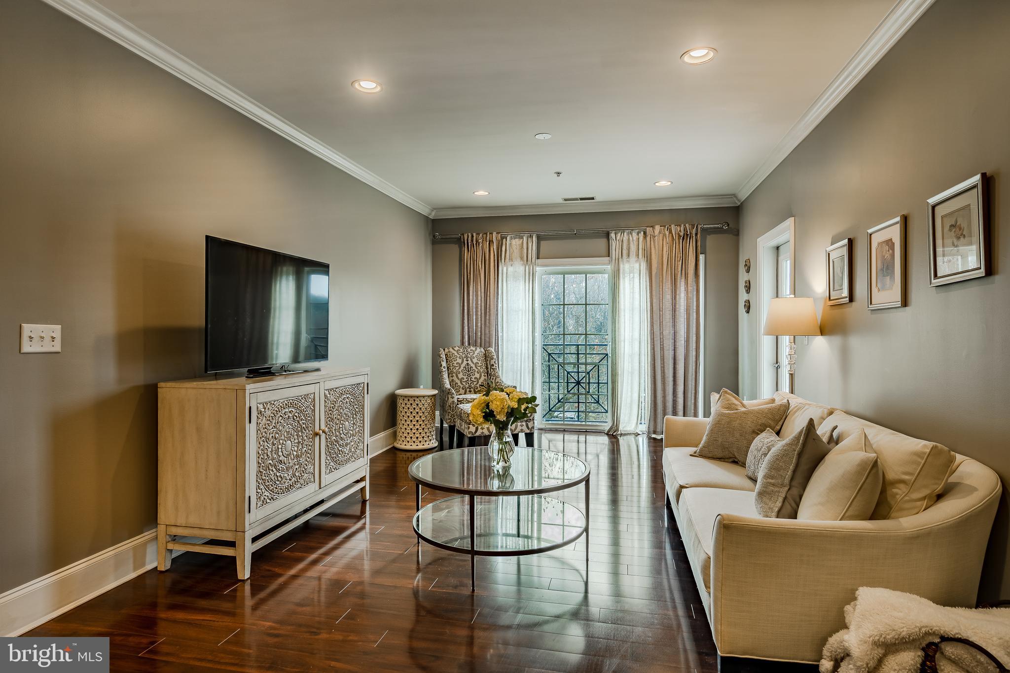 THE HOLLOW AT FOX VA - Residential