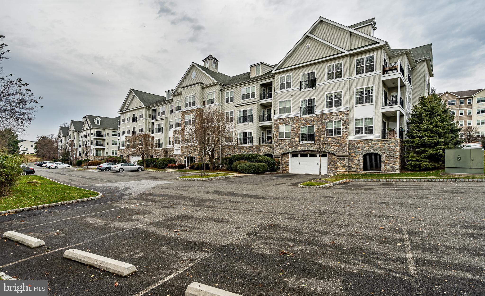 THE HOLLOW AT FOX VA - Residential