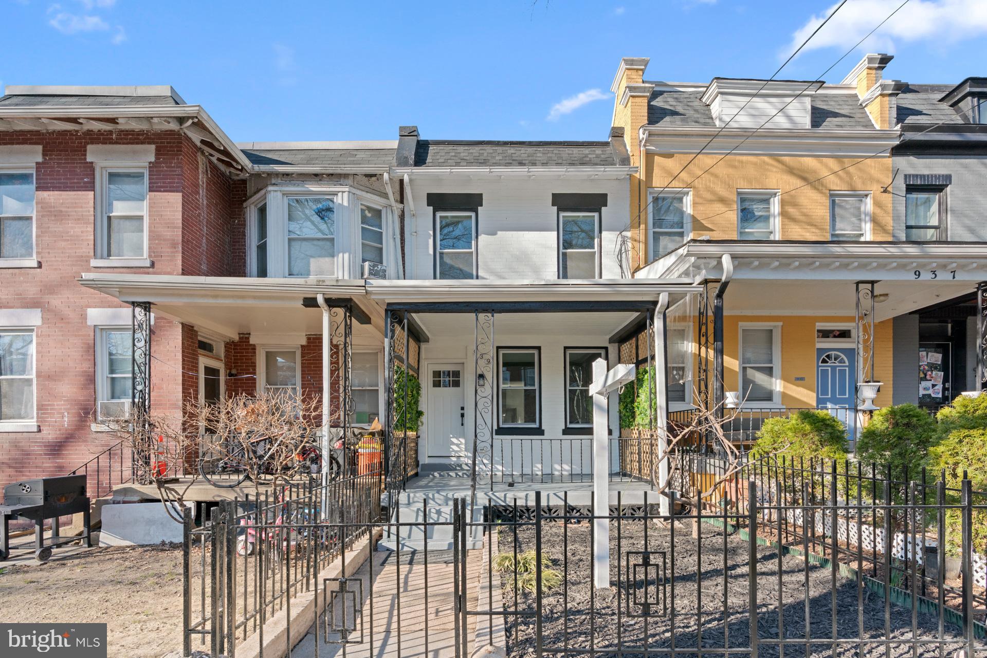 939 SHEPHERD STREET NW