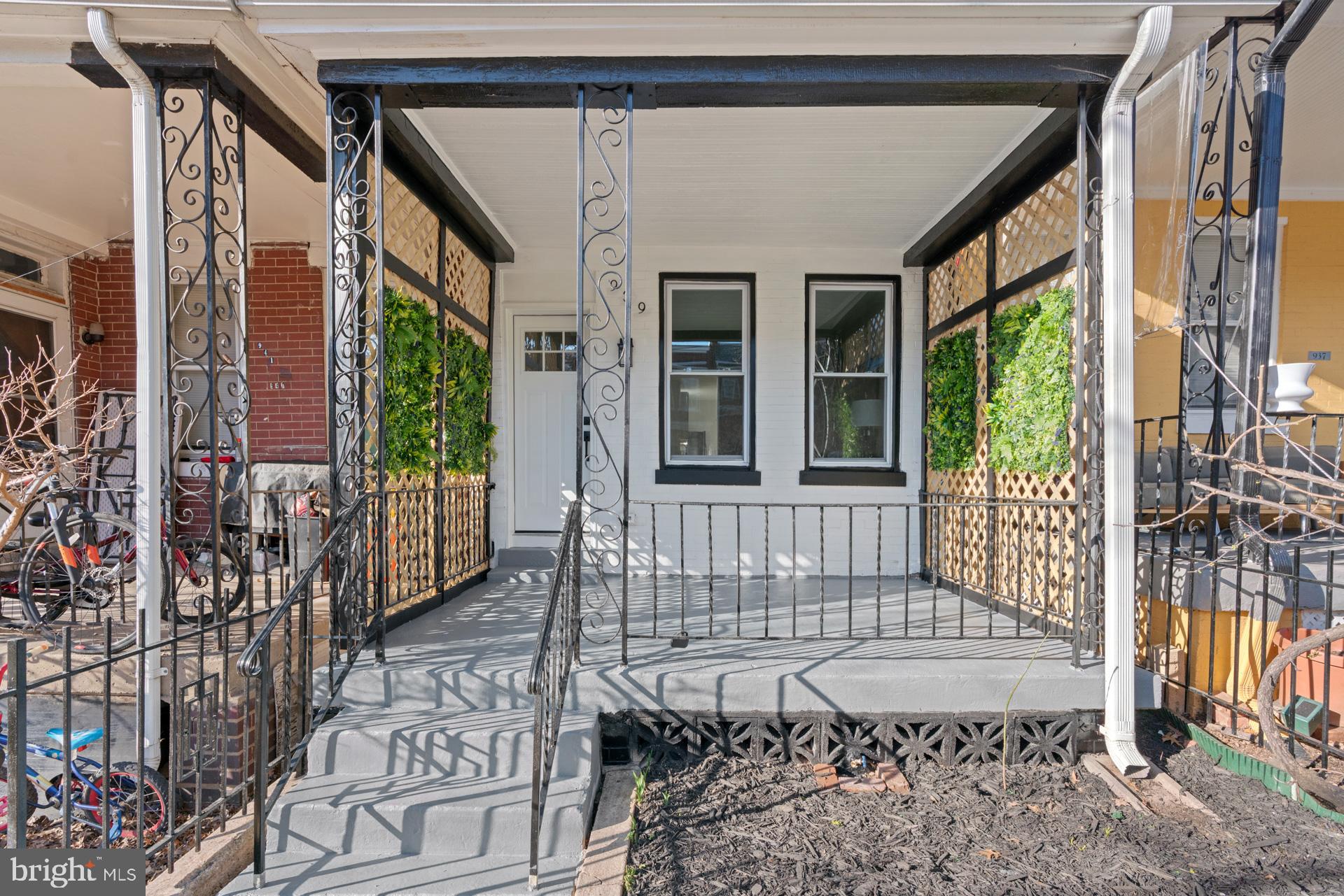 939 SHEPHERD STREET NW