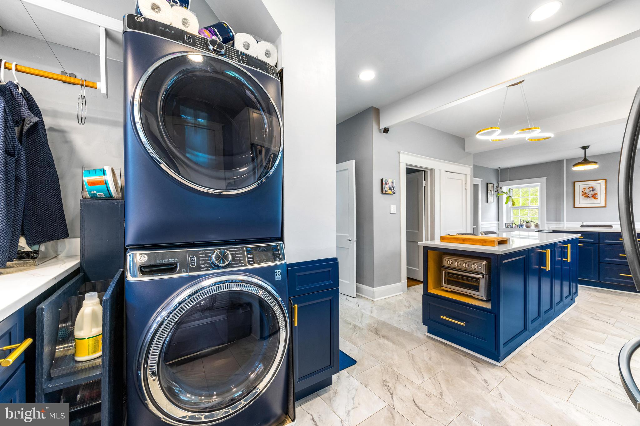 TOWSON ESTATES - Residential Lease