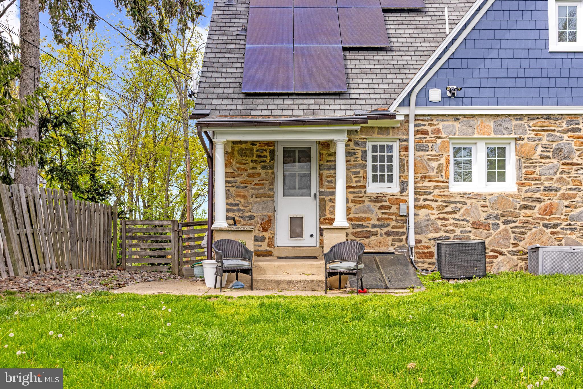 TOWSON ESTATES - Residential Lease