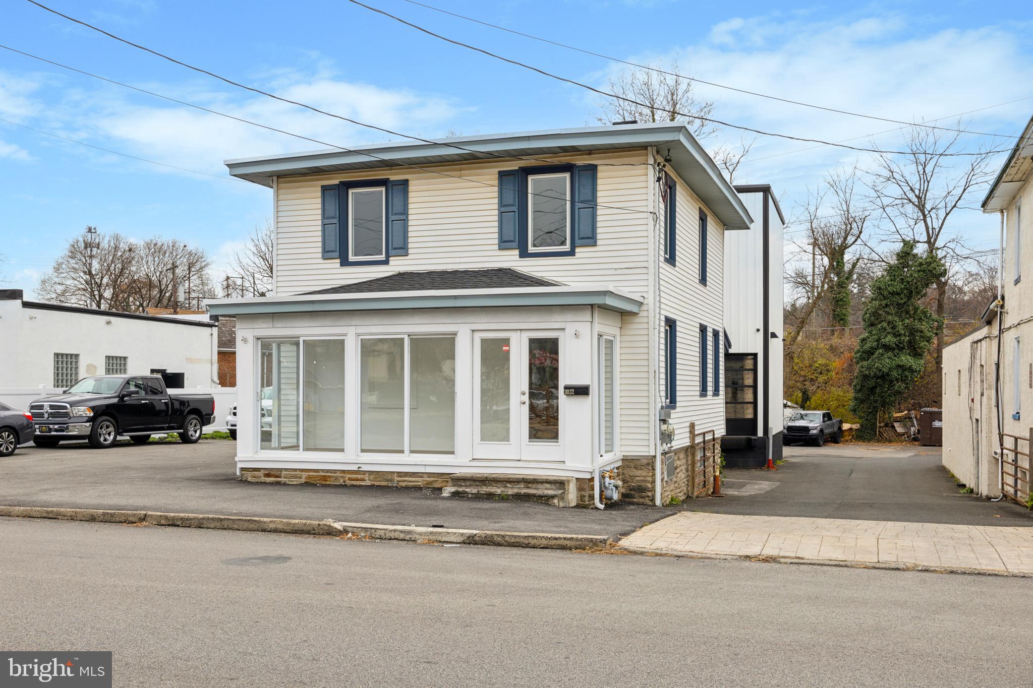 GLENSIDE - Commercial Lease