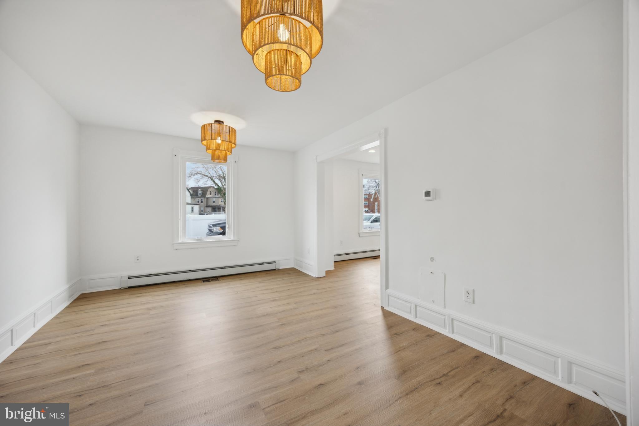 GLENSIDE - Commercial Lease