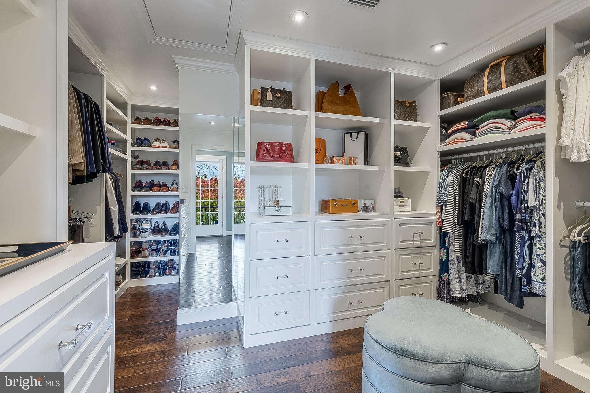 LENAH RUN HAMLET - Residential