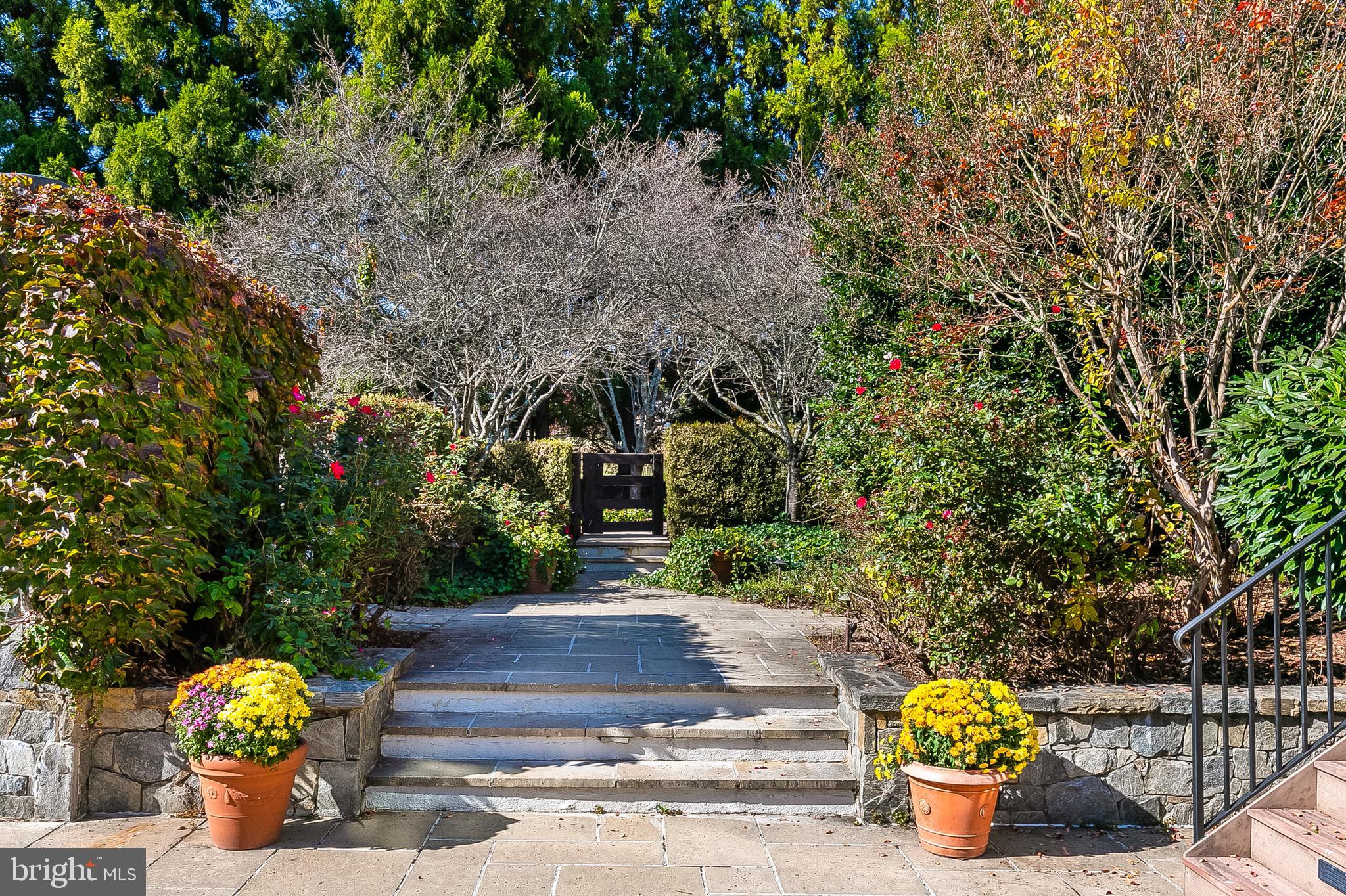 LENAH RUN HAMLET - Residential