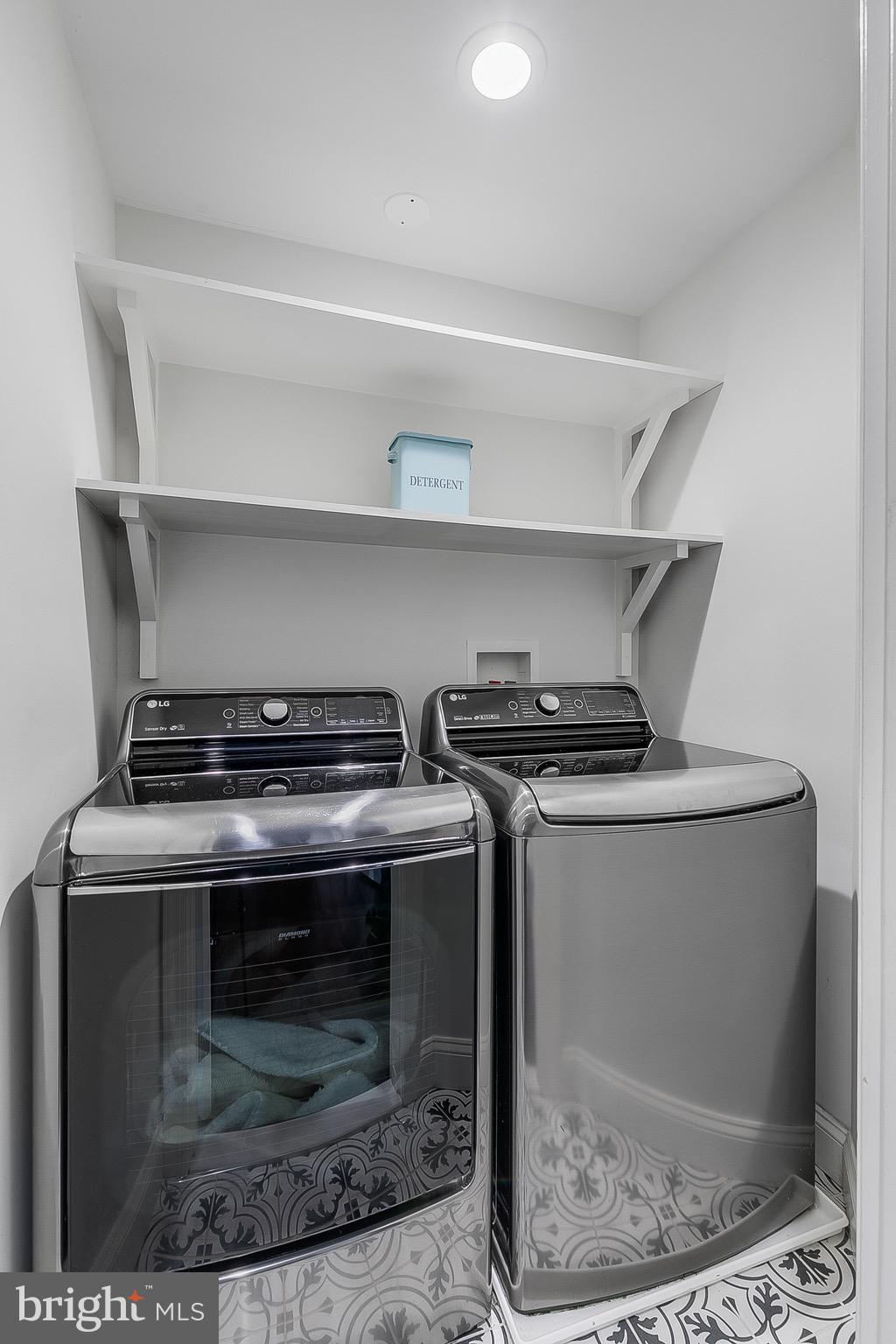 LENAH RUN HAMLET - Residential