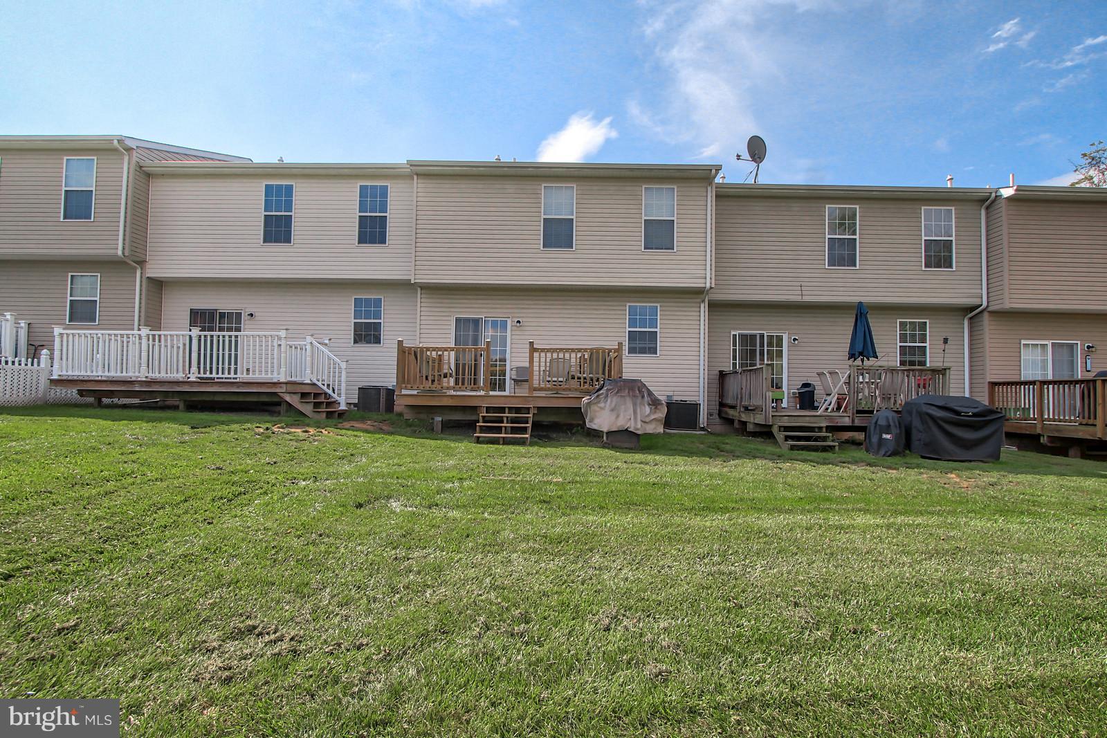 IRON BRIDGE LANDING - Residential
