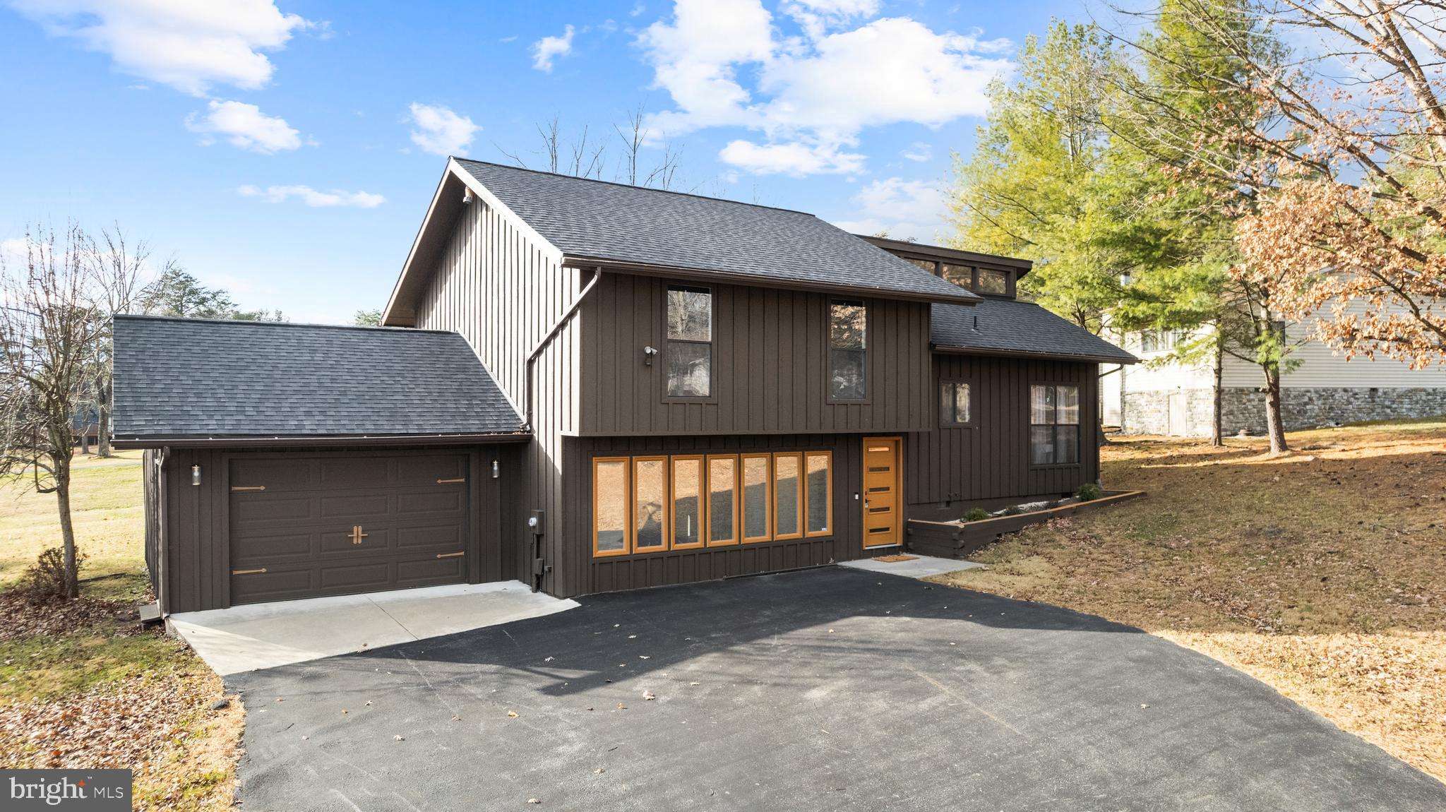 THE WOODS - Residential