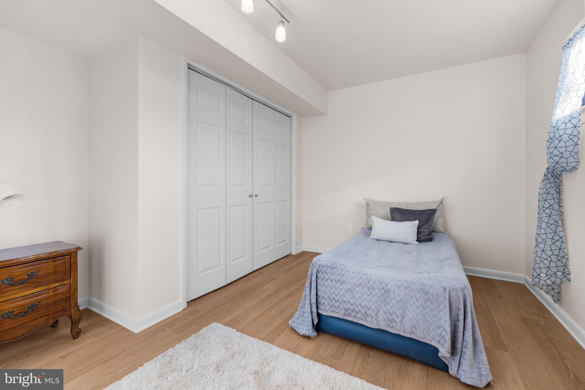 THE WOODS - Residential