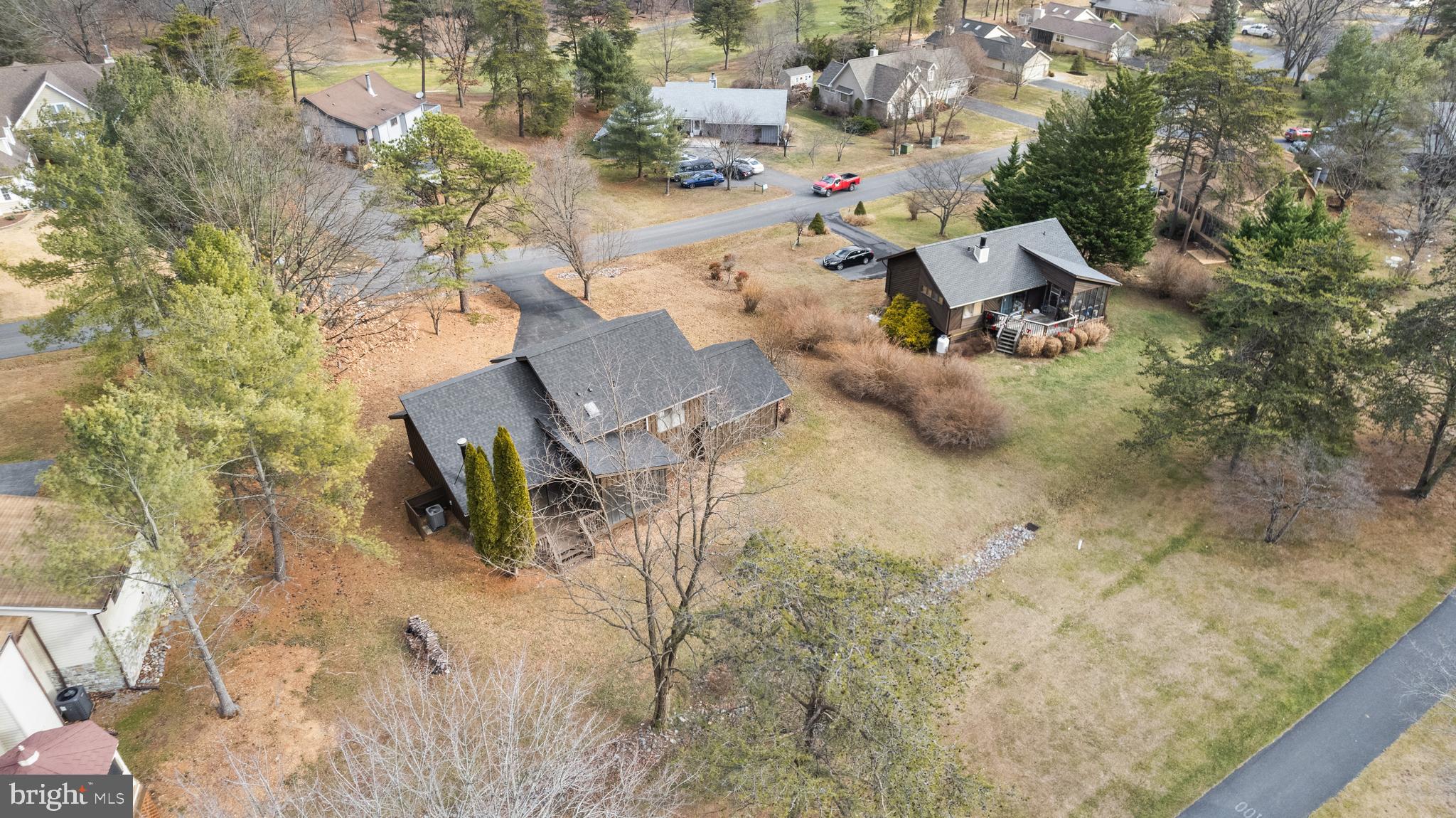 THE WOODS - Residential