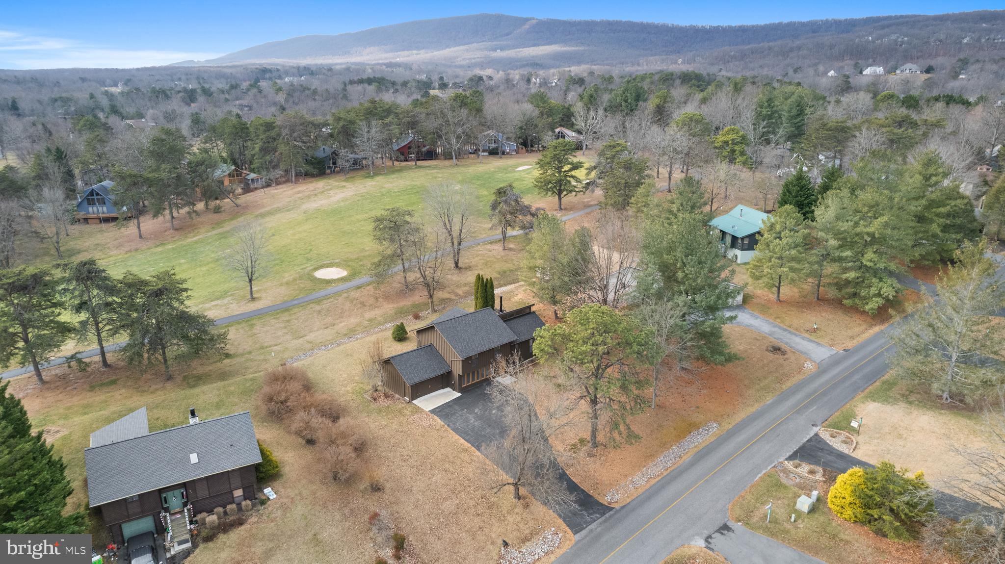 THE WOODS - Residential