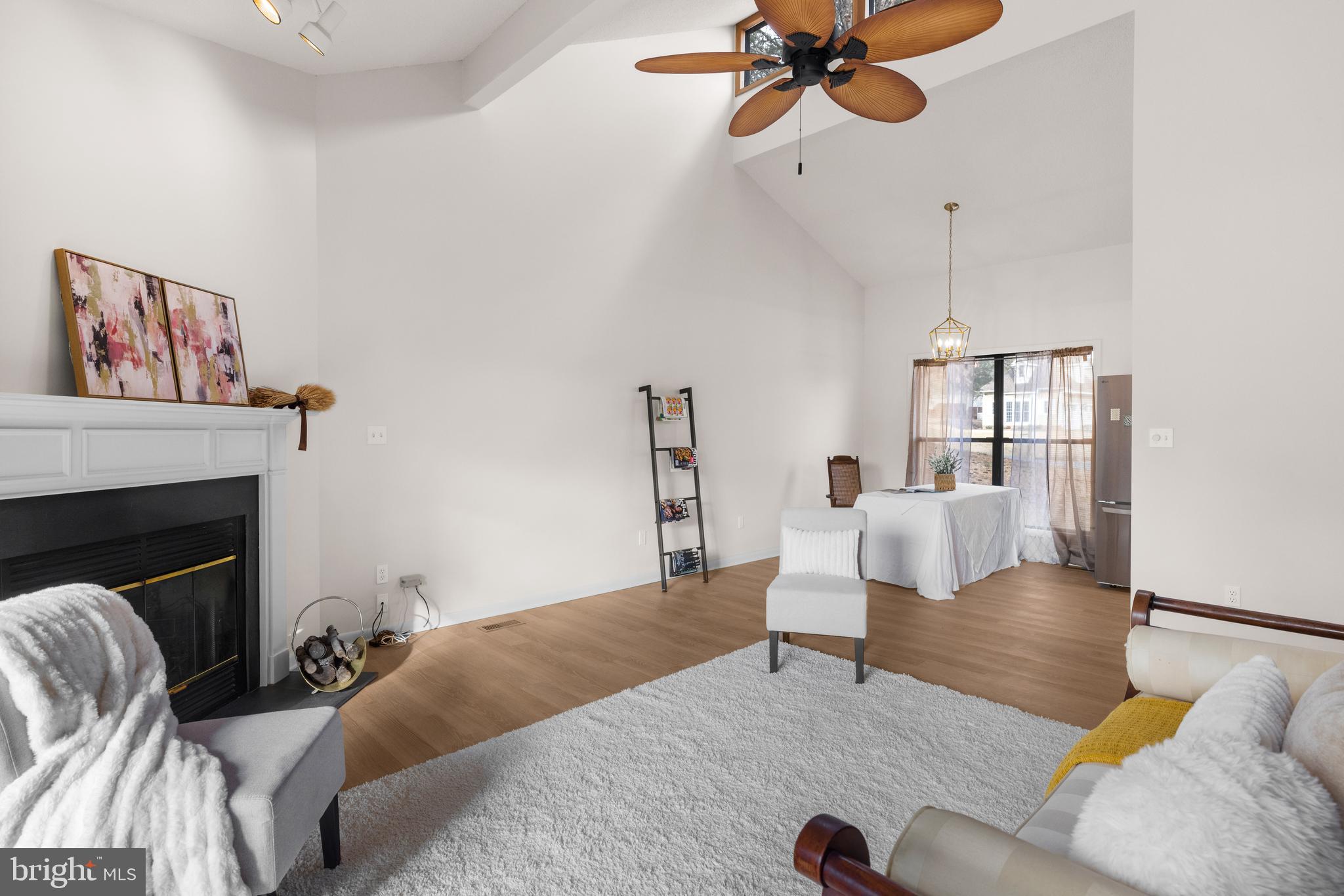 THE WOODS - Residential