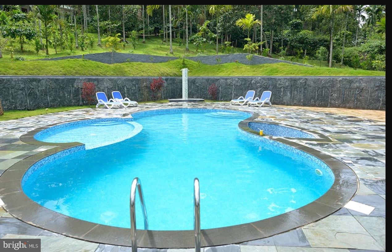 THE WOODS - Residential