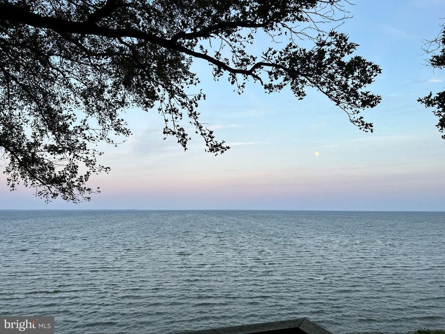 Cozy Cottage on the Chesapeake Bay just steps to the Beach.   Incredible Views.  Owner/Agent.  Good credit required. Short term available for additional rent.