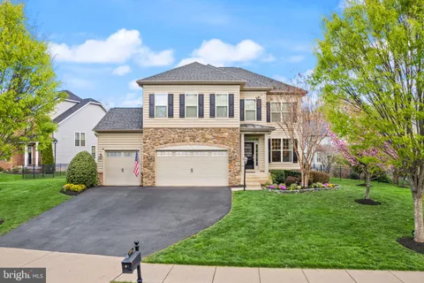 6846 Noyes Avenue, Haymarket, VA MLS: VAPW2092184
