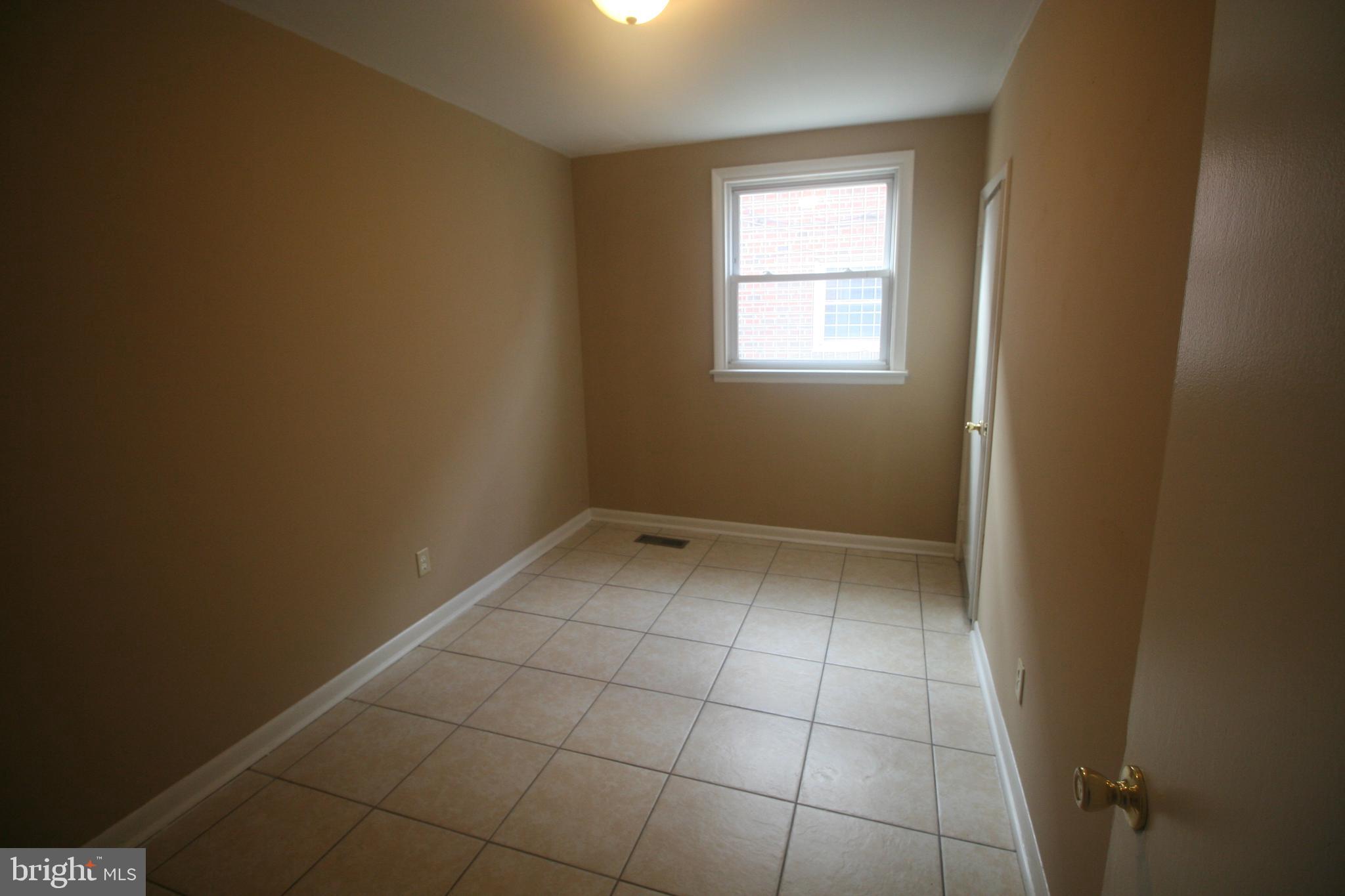 RHAWNHURST - Residential Lease