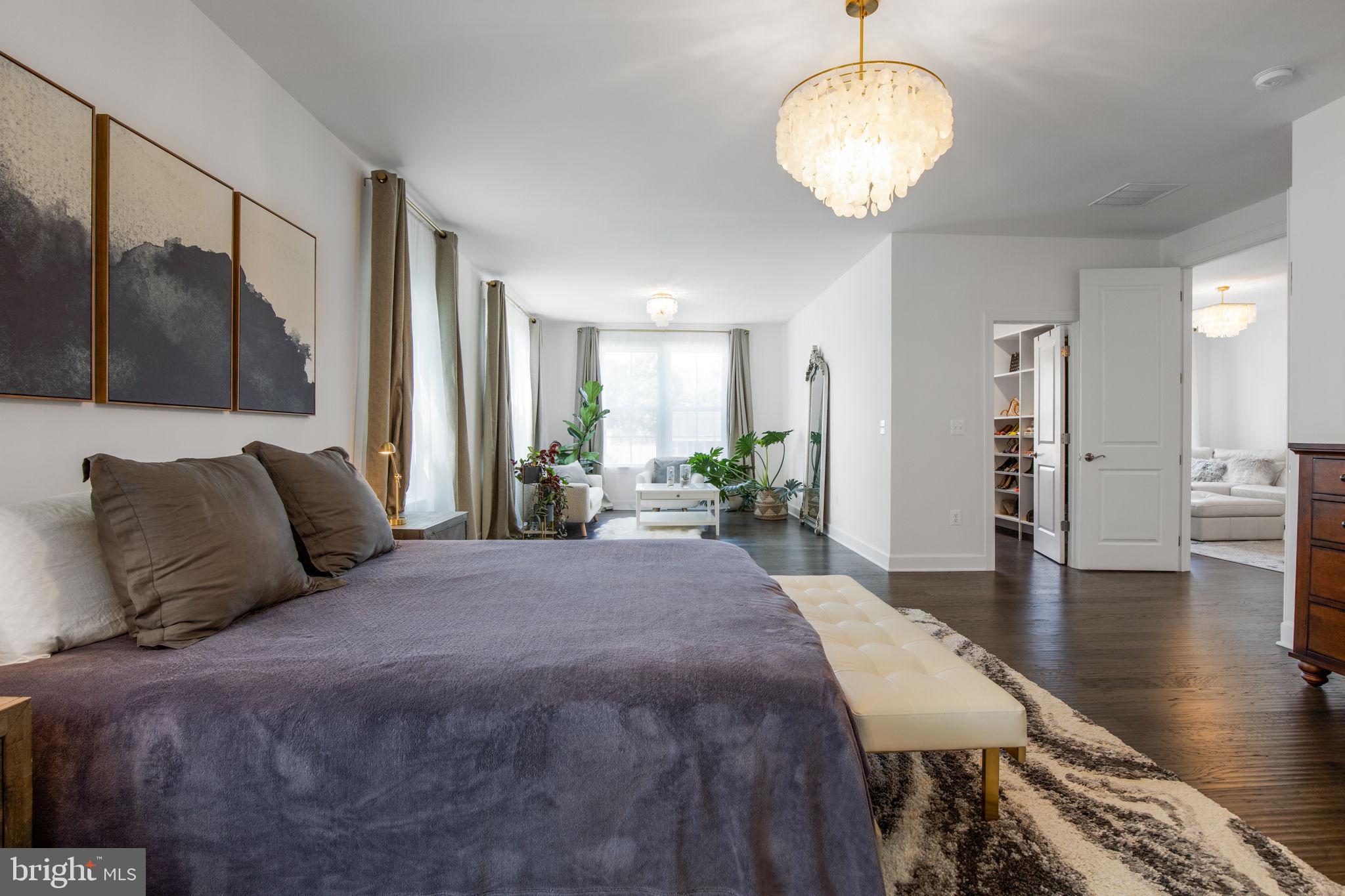 PIMMIT HILLS - Residential