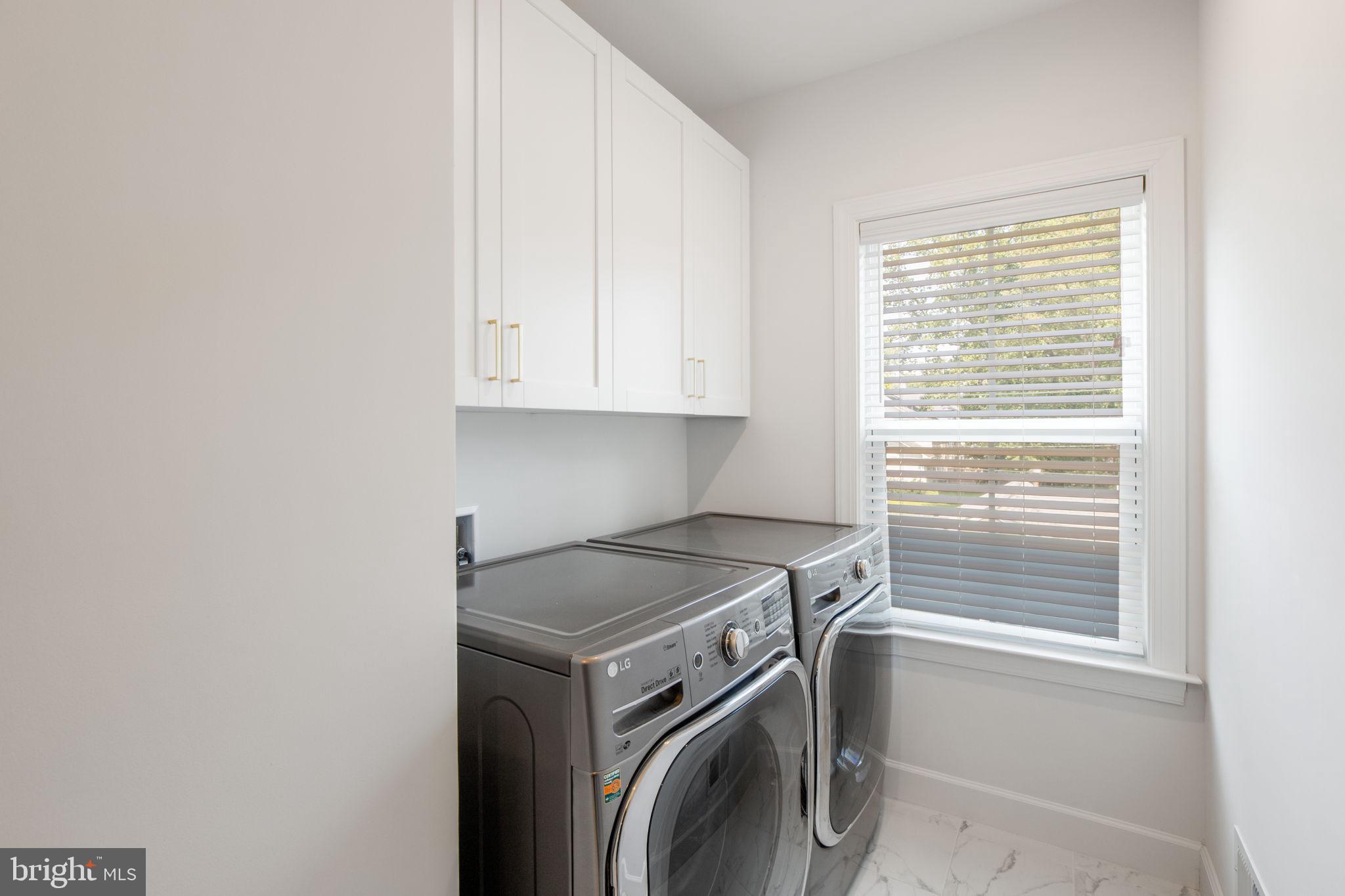 PIMMIT HILLS - Residential