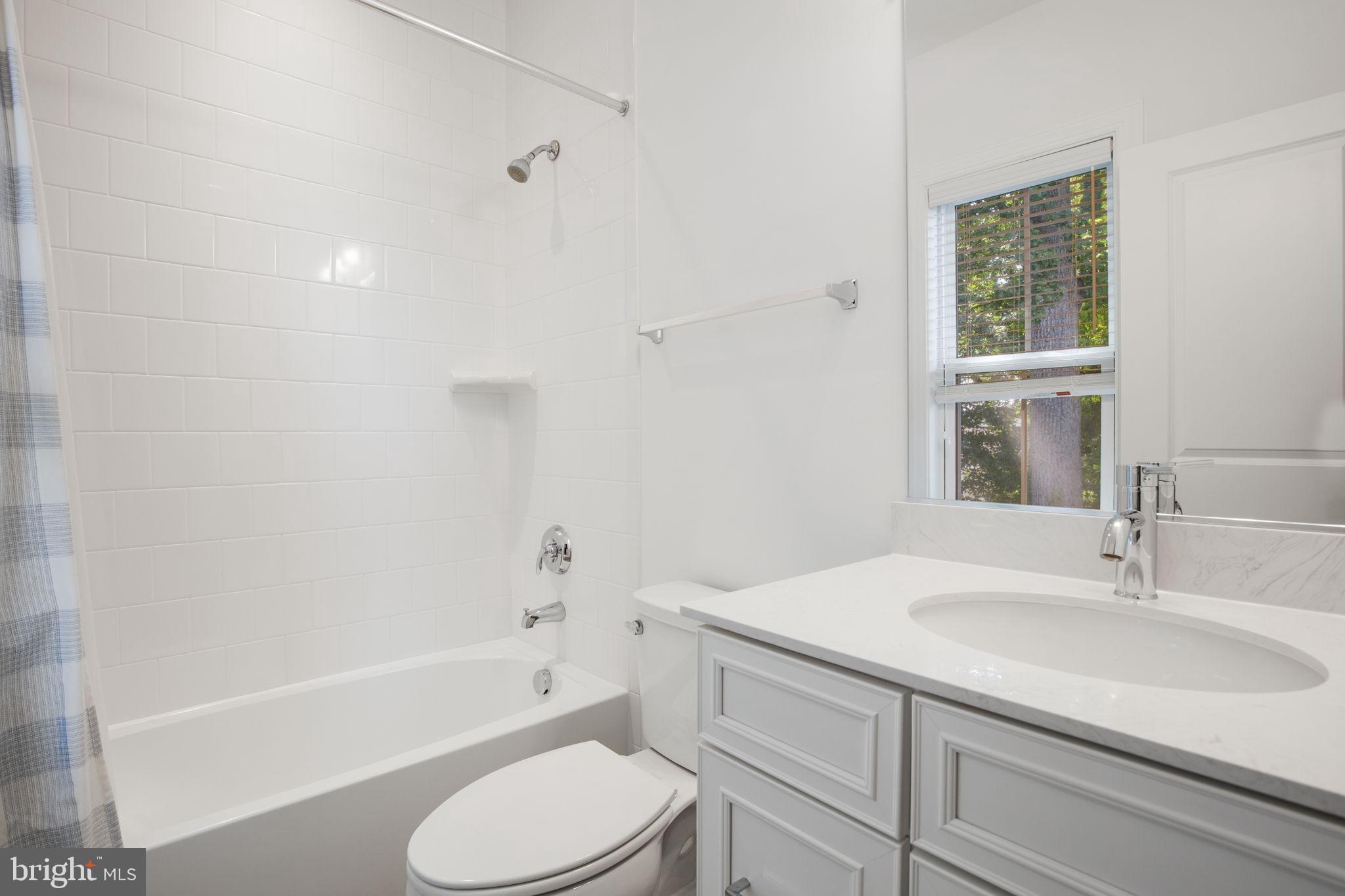 PIMMIT HILLS - Residential