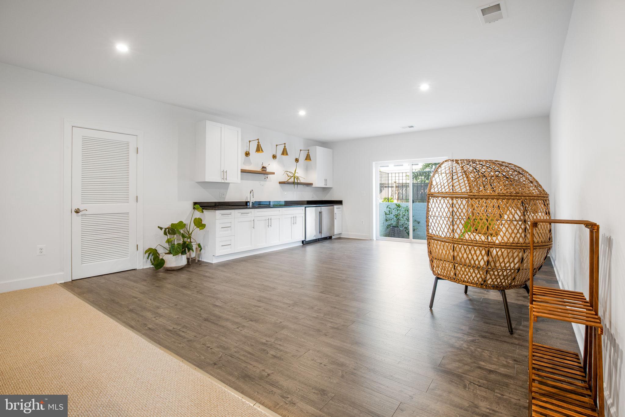 PIMMIT HILLS - Residential