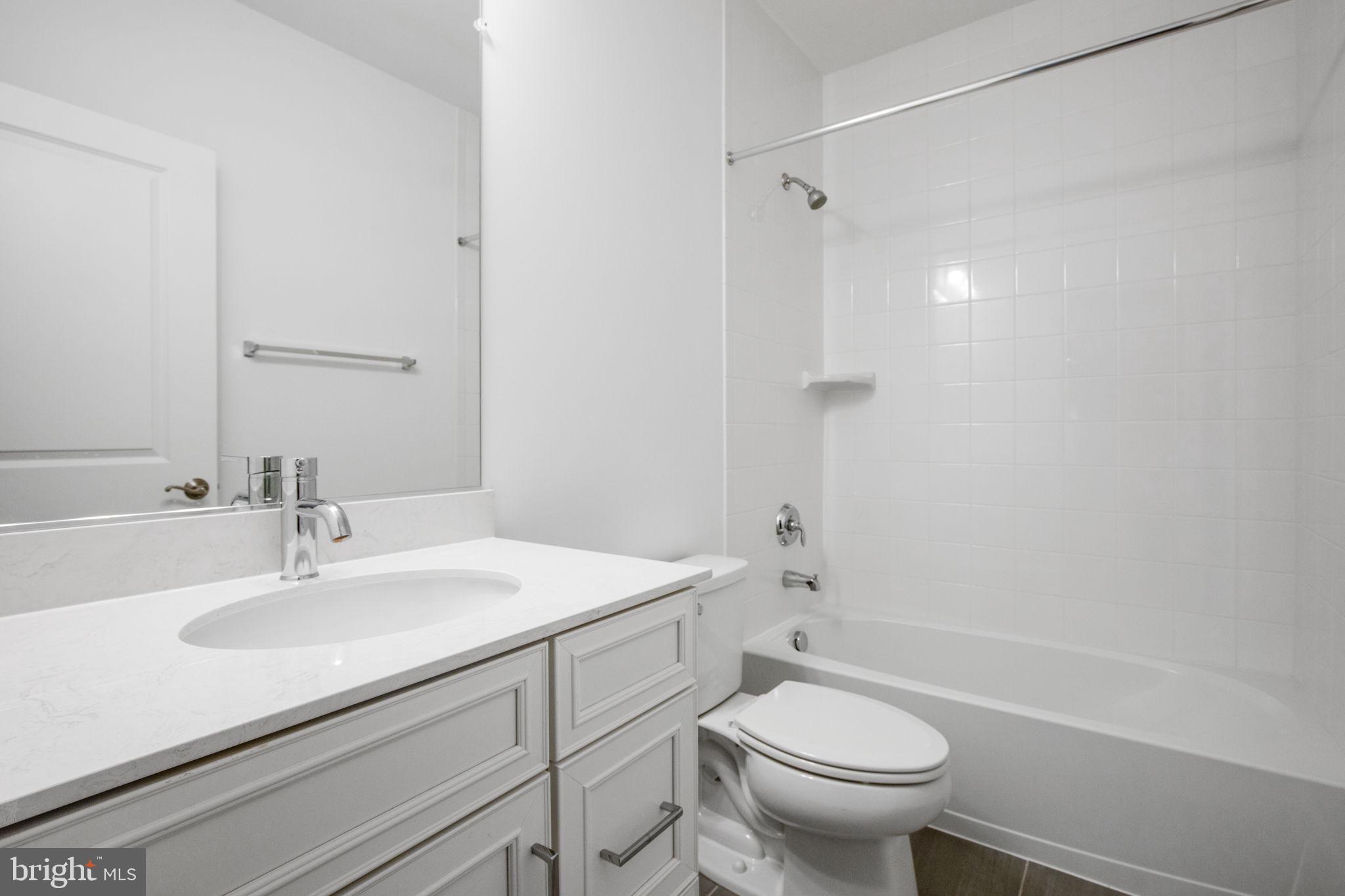 PIMMIT HILLS - Residential