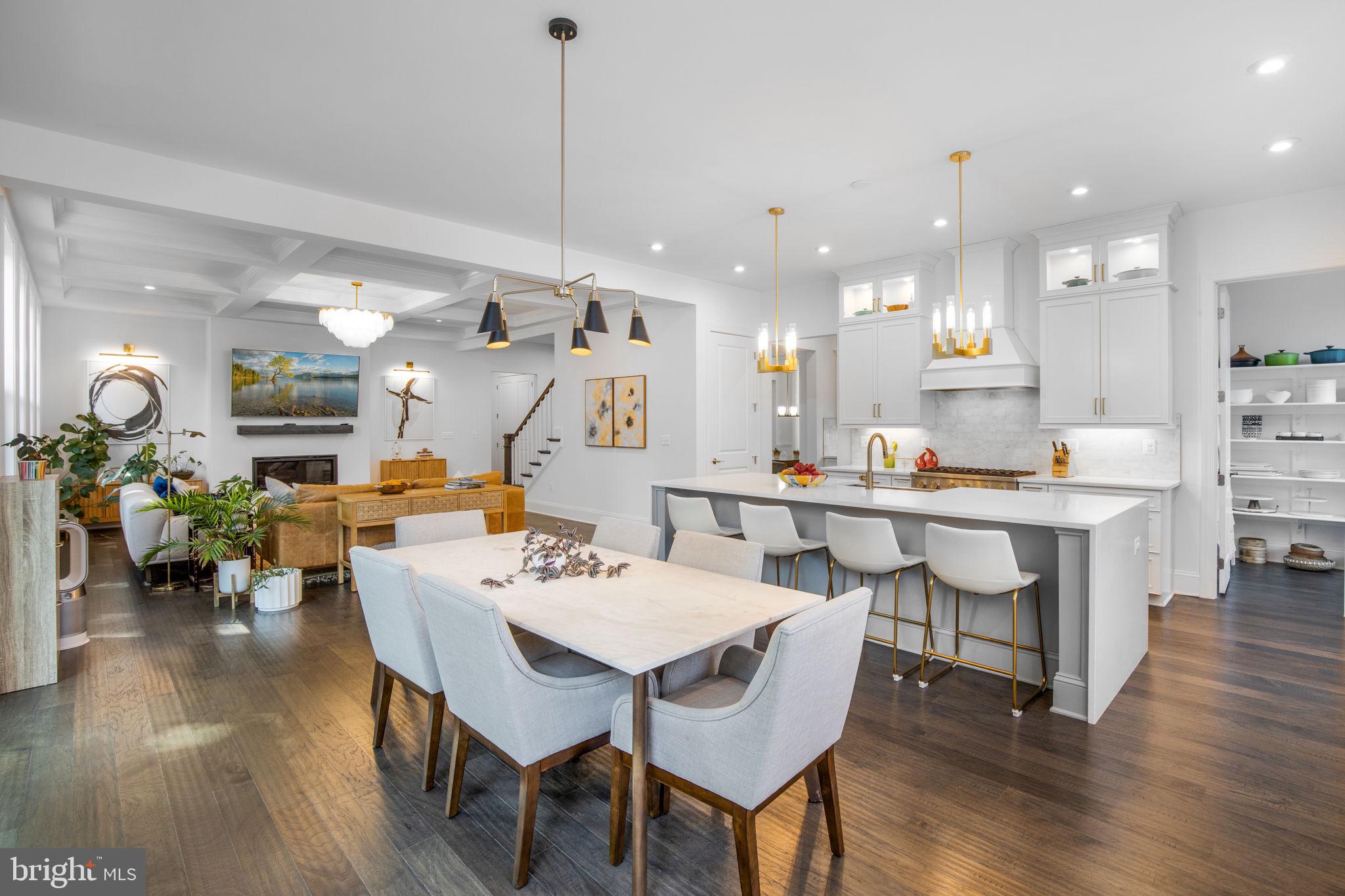 PIMMIT HILLS - Residential