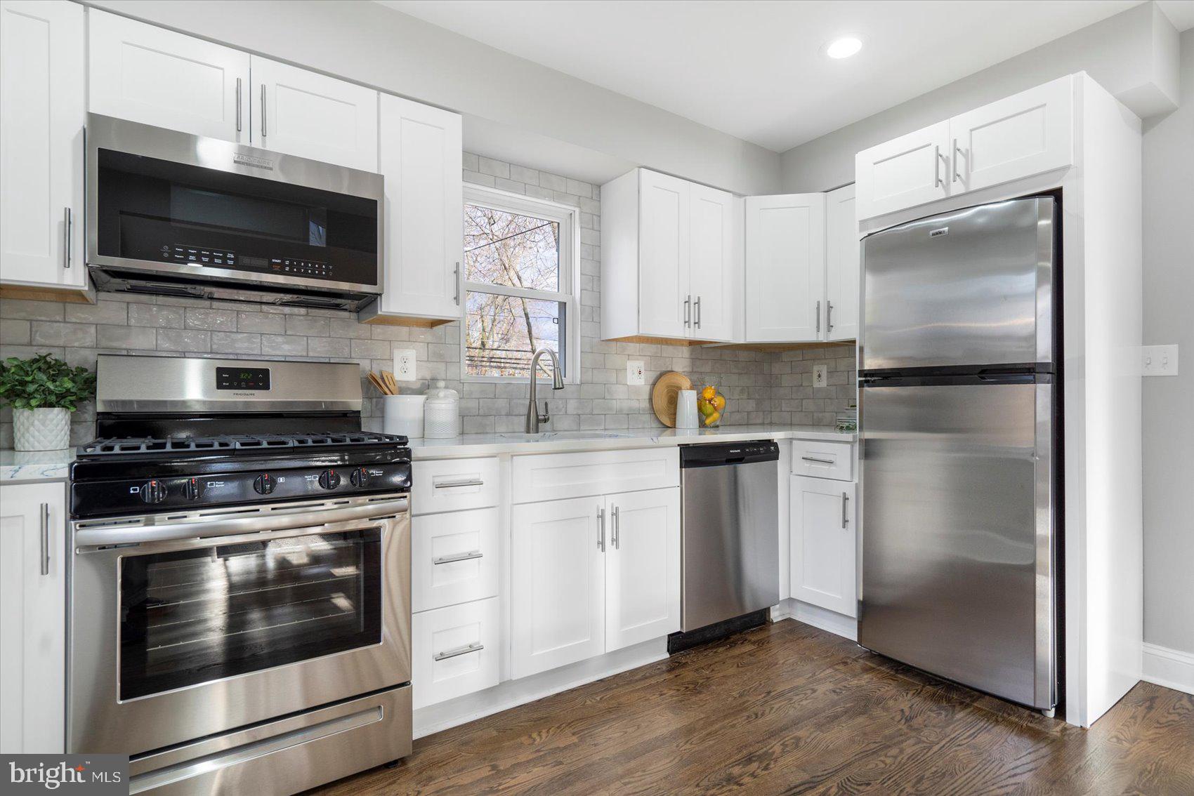 GLEN HAVEN - Residential