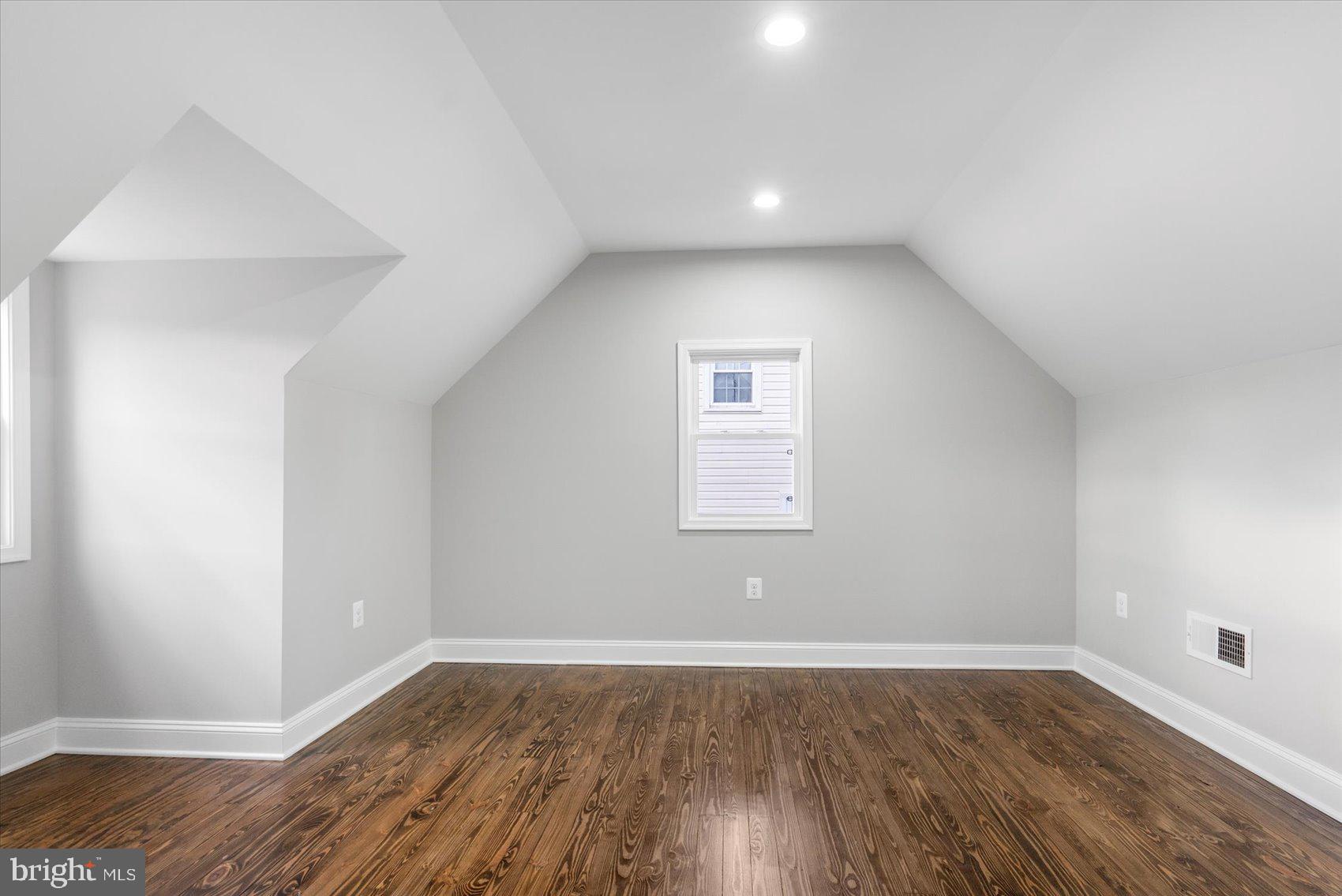 GLEN HAVEN - Residential