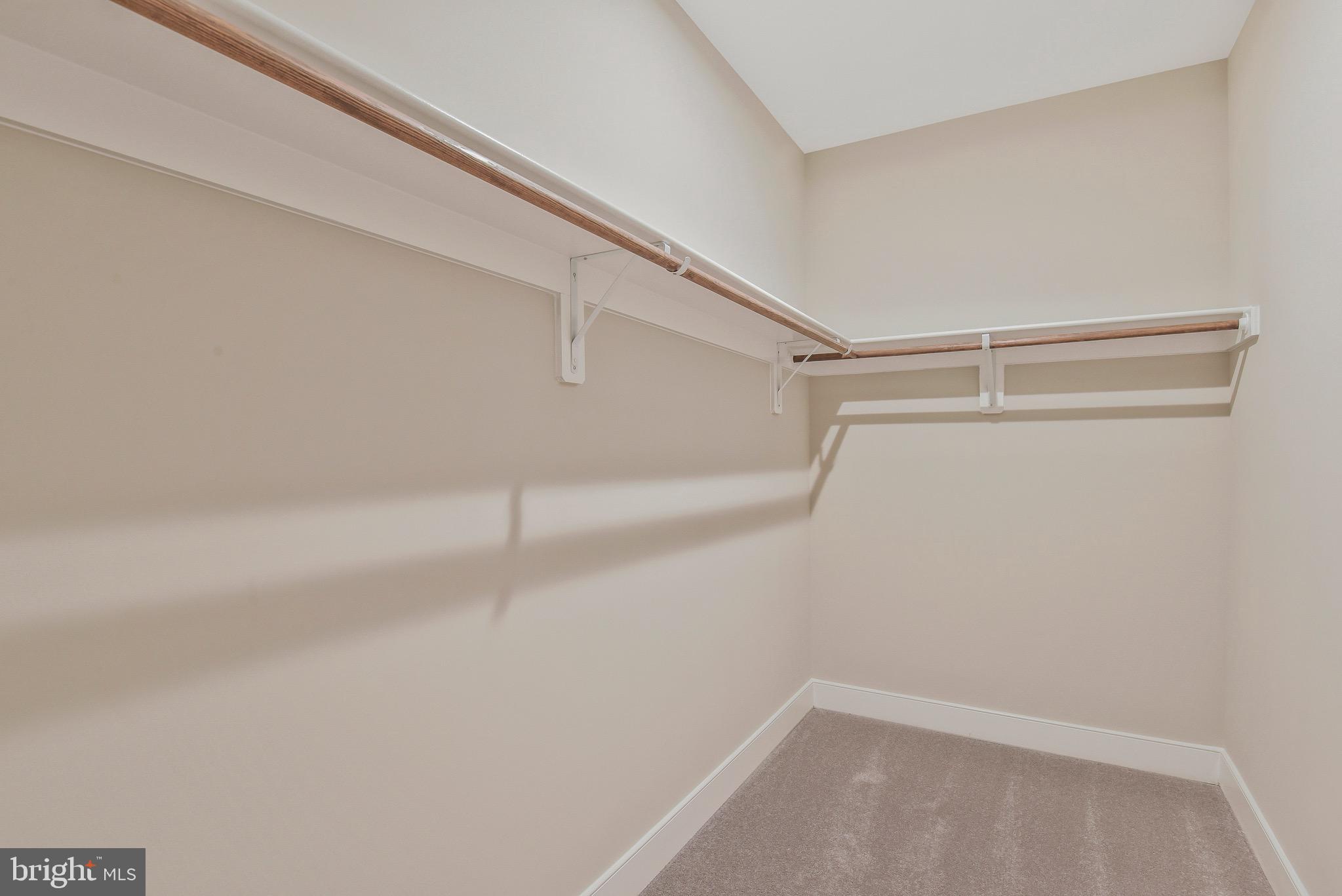 WAKEFIELD FOREST - Residential