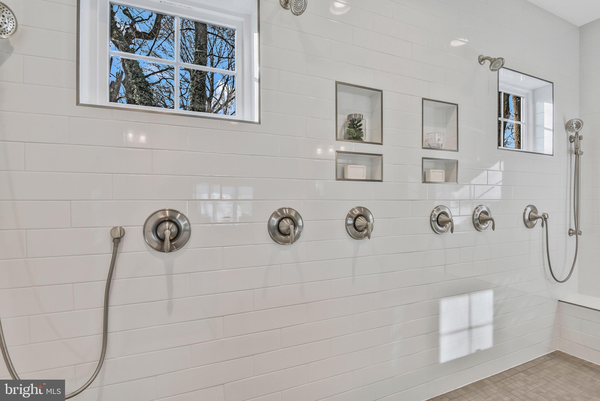 WAKEFIELD FOREST - Residential