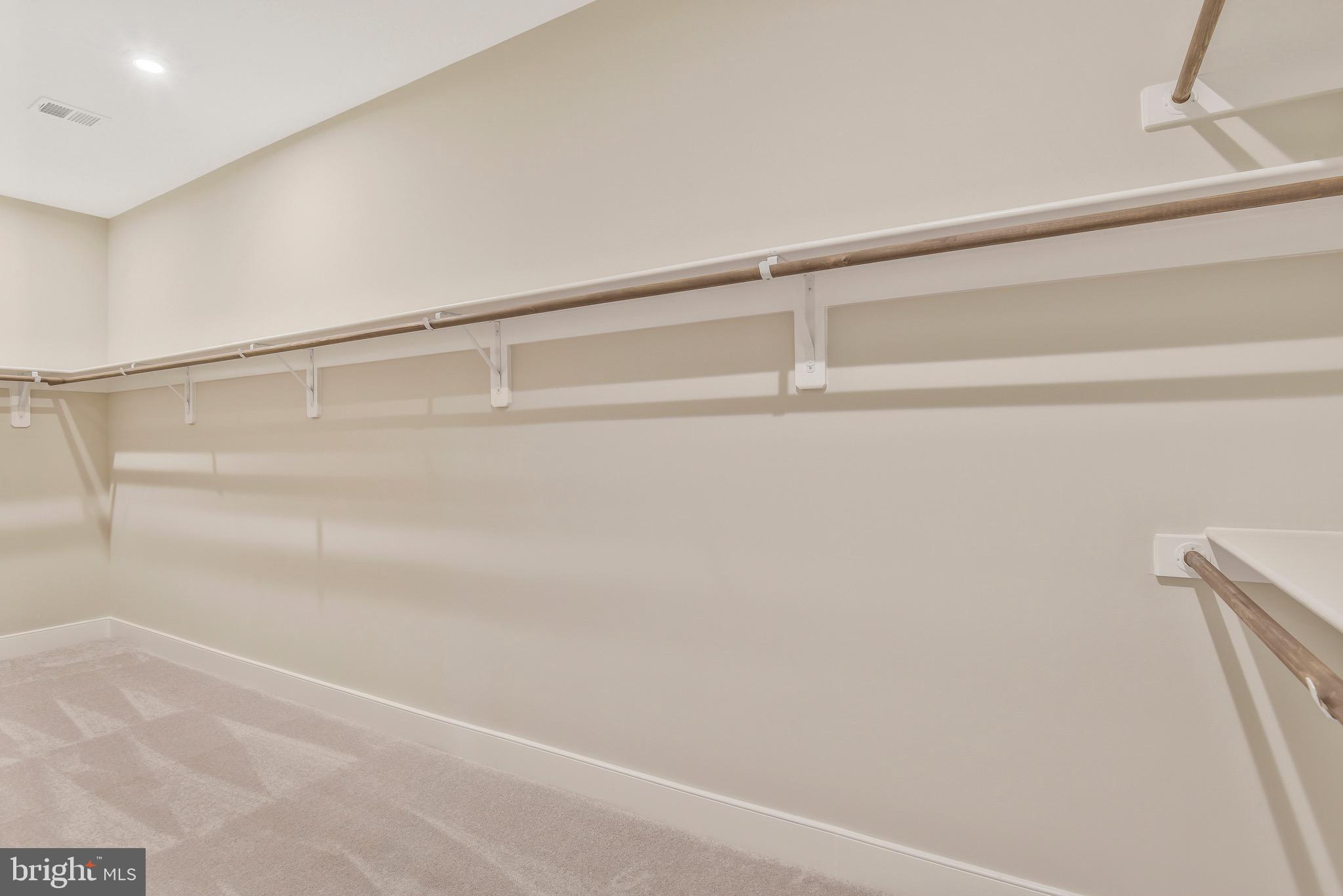 WAKEFIELD FOREST - Residential