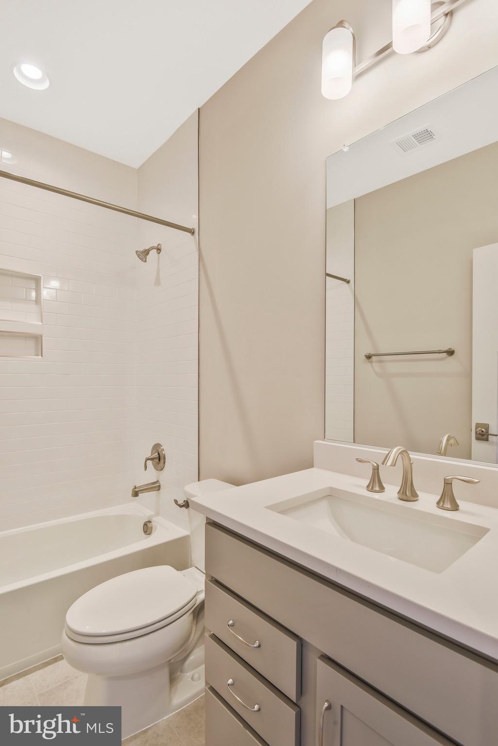 WAKEFIELD FOREST - Residential