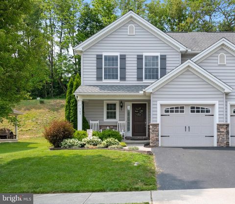 Photo of 163 EAGLE DR, EPHRATA, PA 17522 (MLS # PALA2034638)