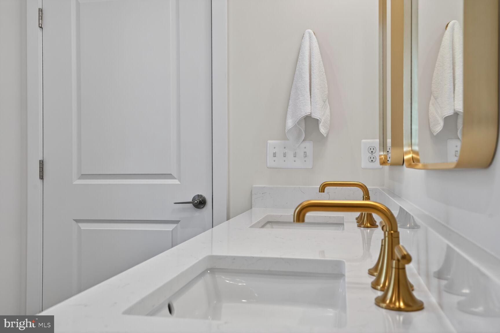 HERITAGE AT MARSHALL - Residential