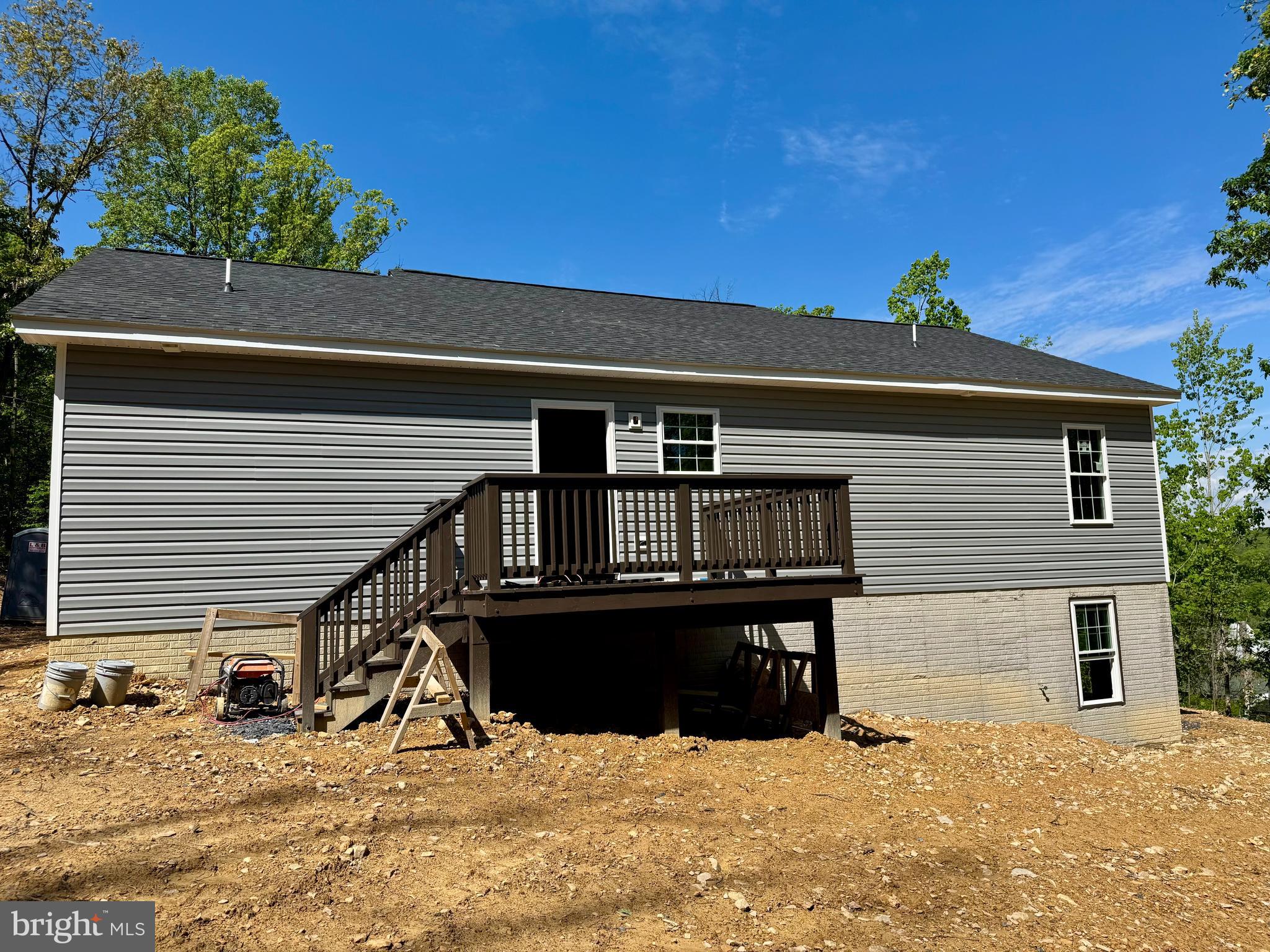 SHEN FARMS RIVERVIEW - Residential