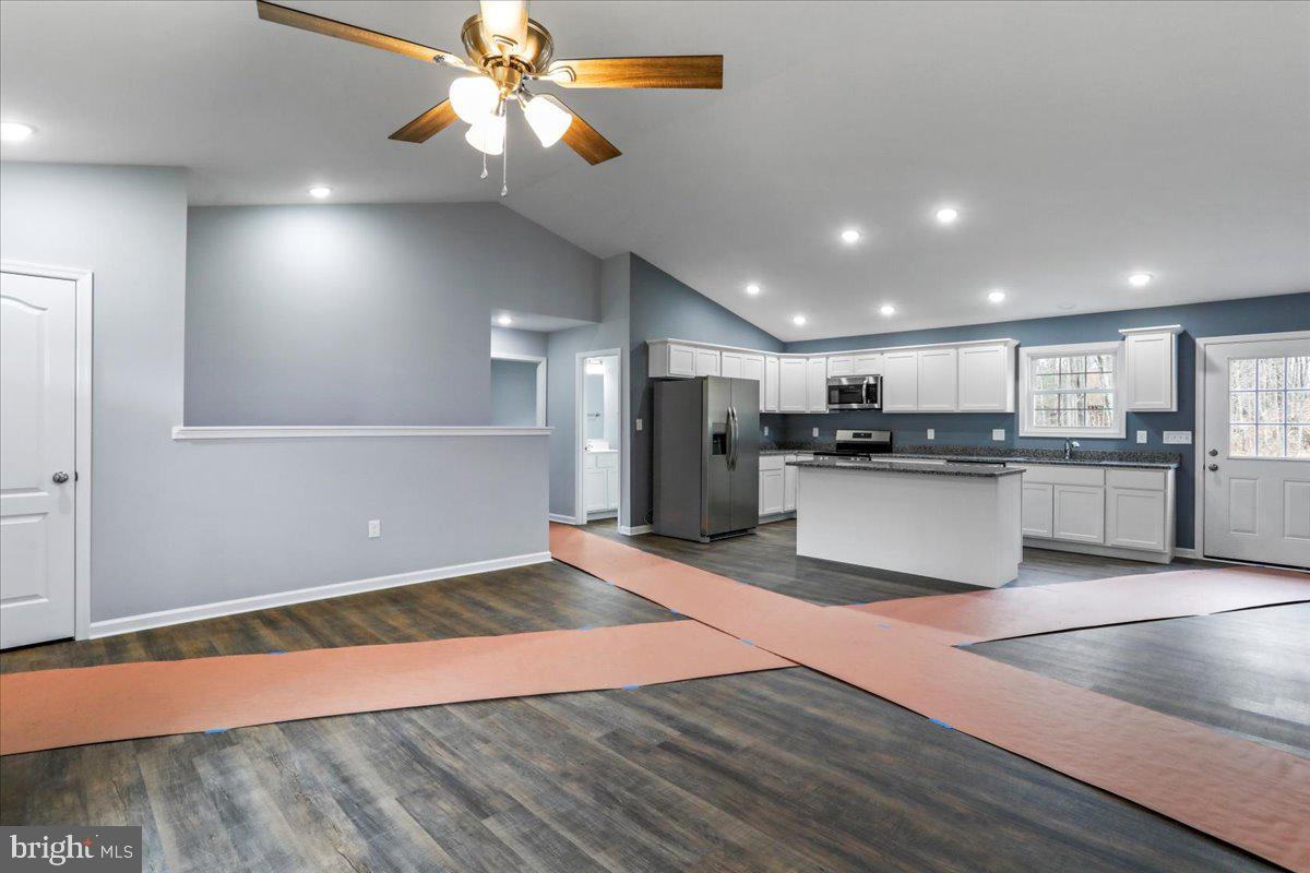 SHEN FARMS RIVERVIEW - Residential