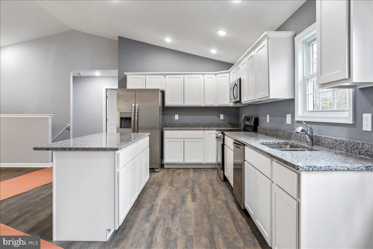 SHEN FARMS RIVERVIEW - Residential