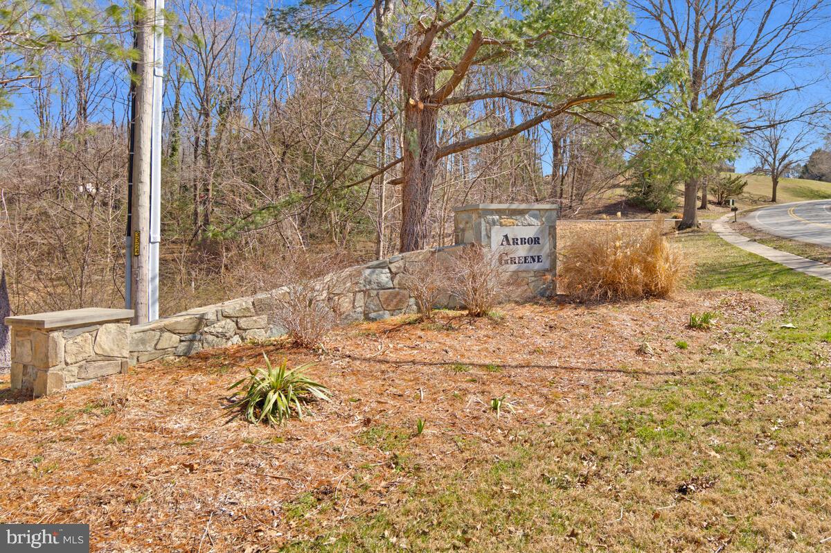 ARBOR GREENE - Residential