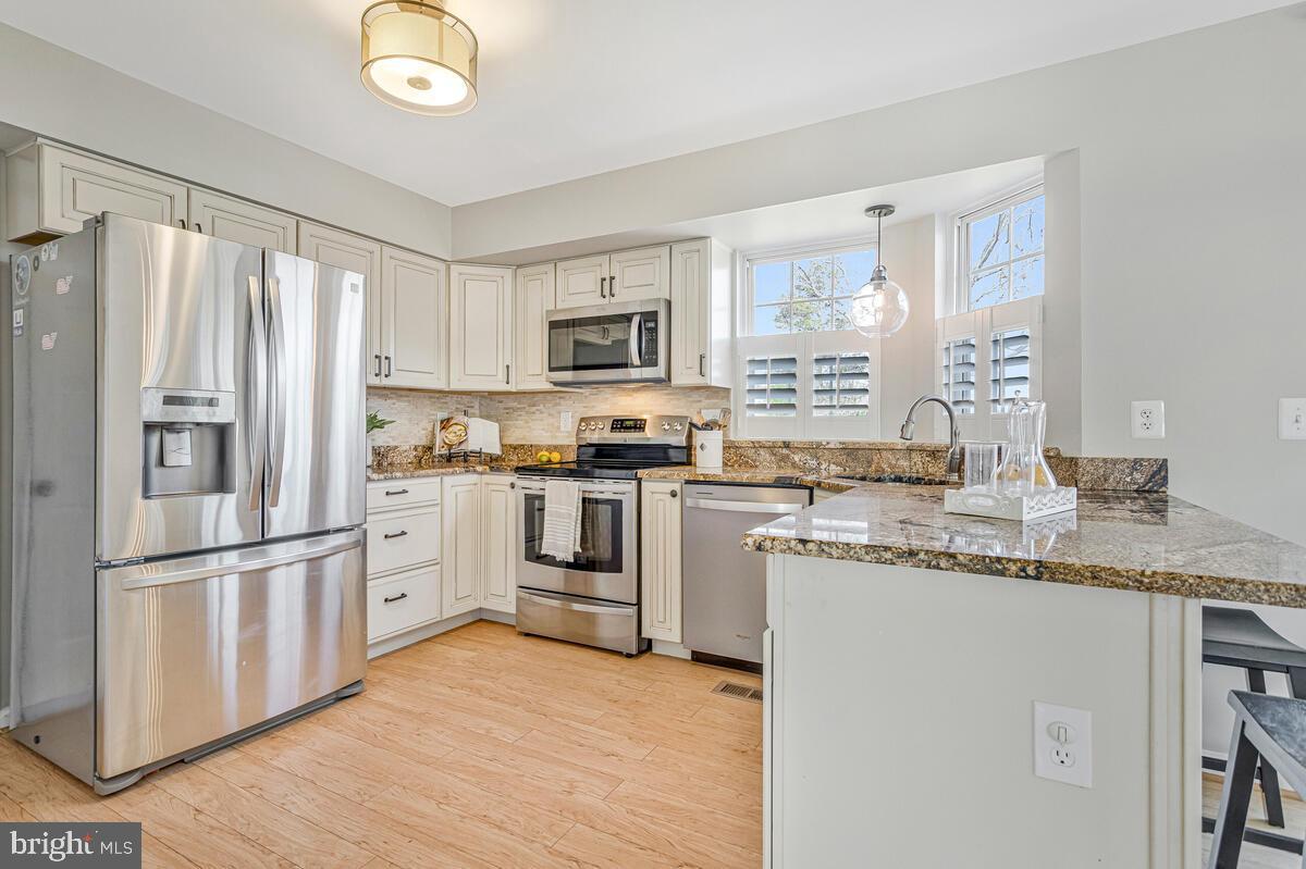 ARBOR GREENE - Residential