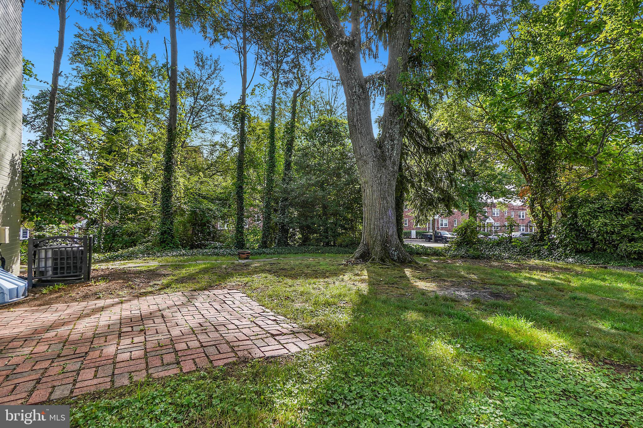 BRADLEY VILLAGE - Residential Lease