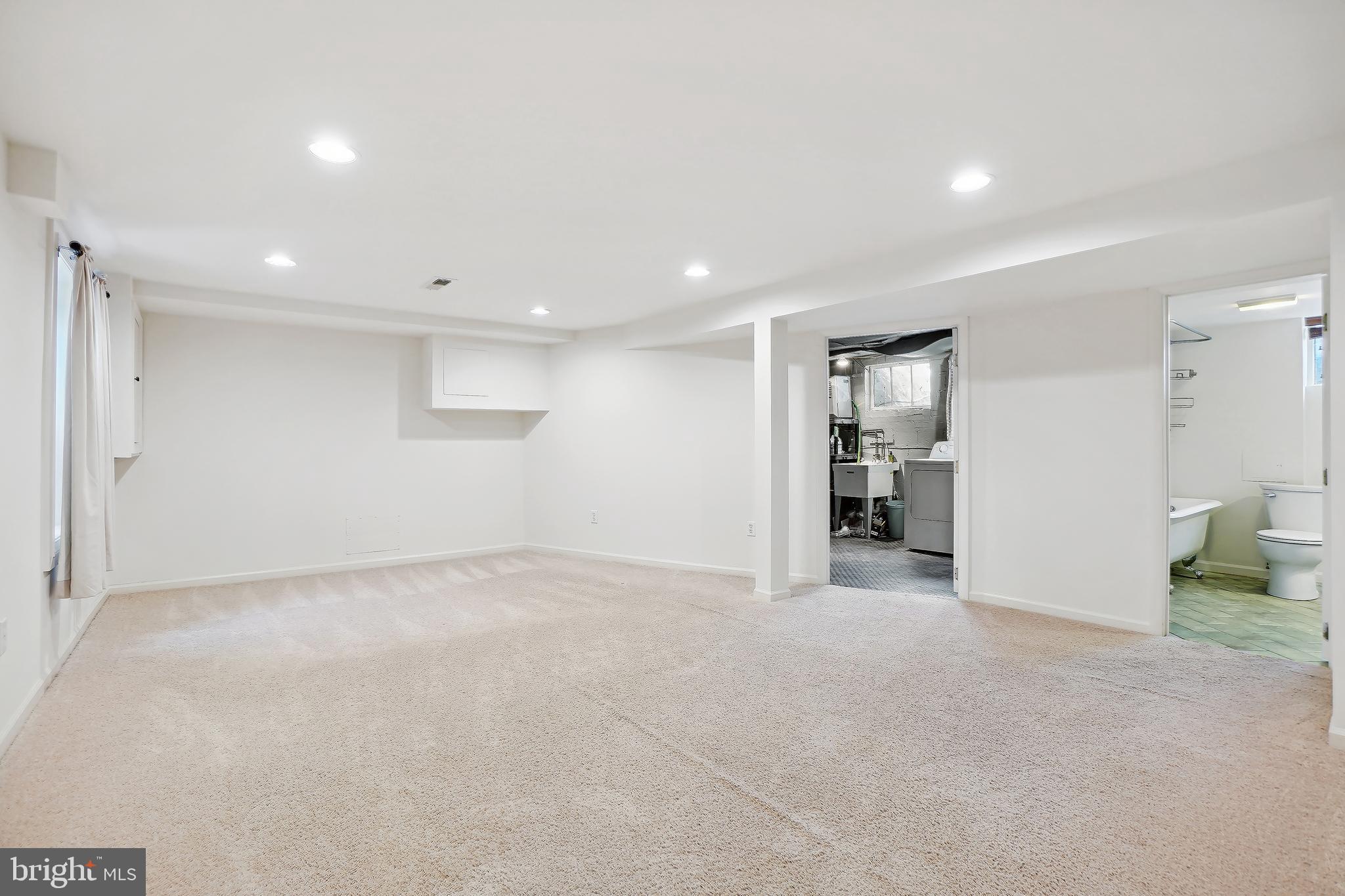 BRADLEY VILLAGE - Residential Lease