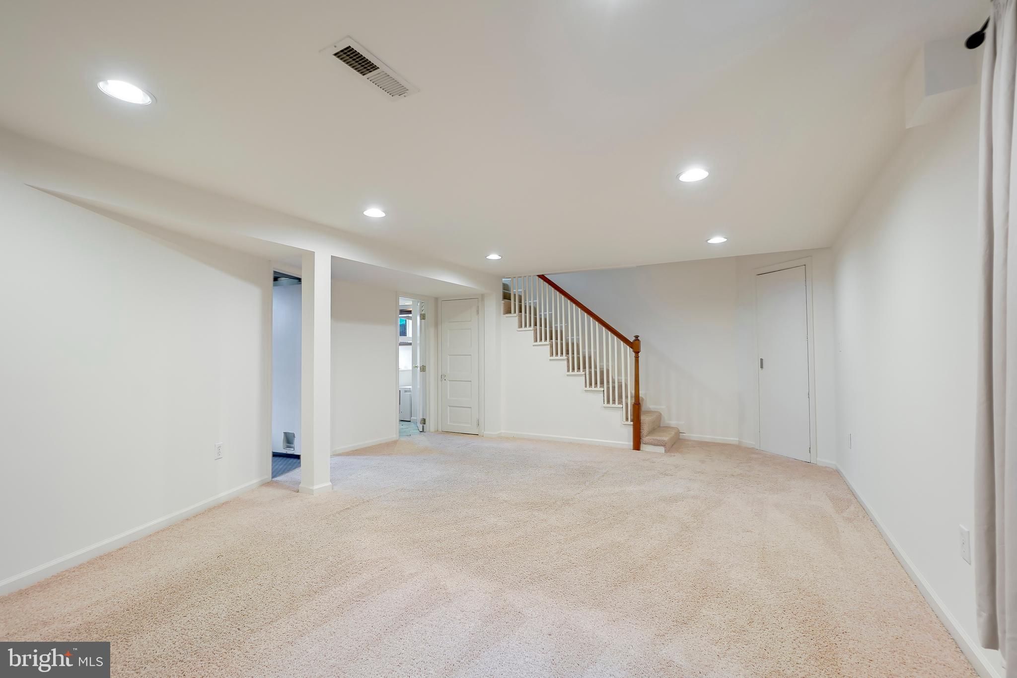 BRADLEY VILLAGE - Residential Lease