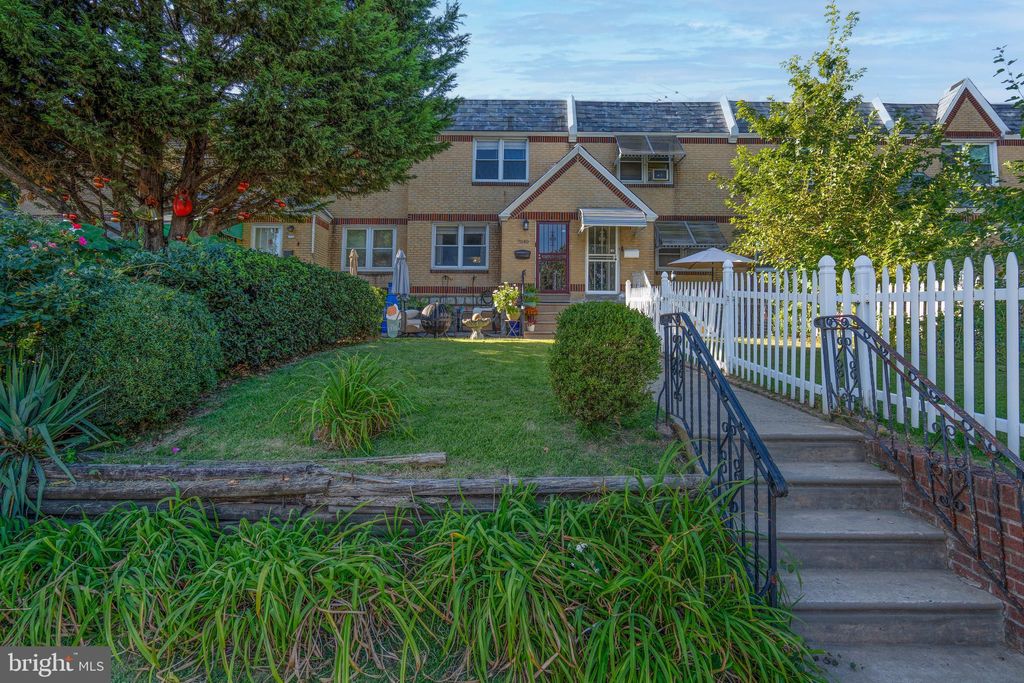 Photo of 7040 E Roosevelt Boulevard, PHILADELPHIA, PA 19149 (MLS # PAPH2540190)