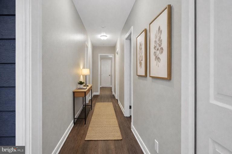 WOODLAND BEACH - Residential